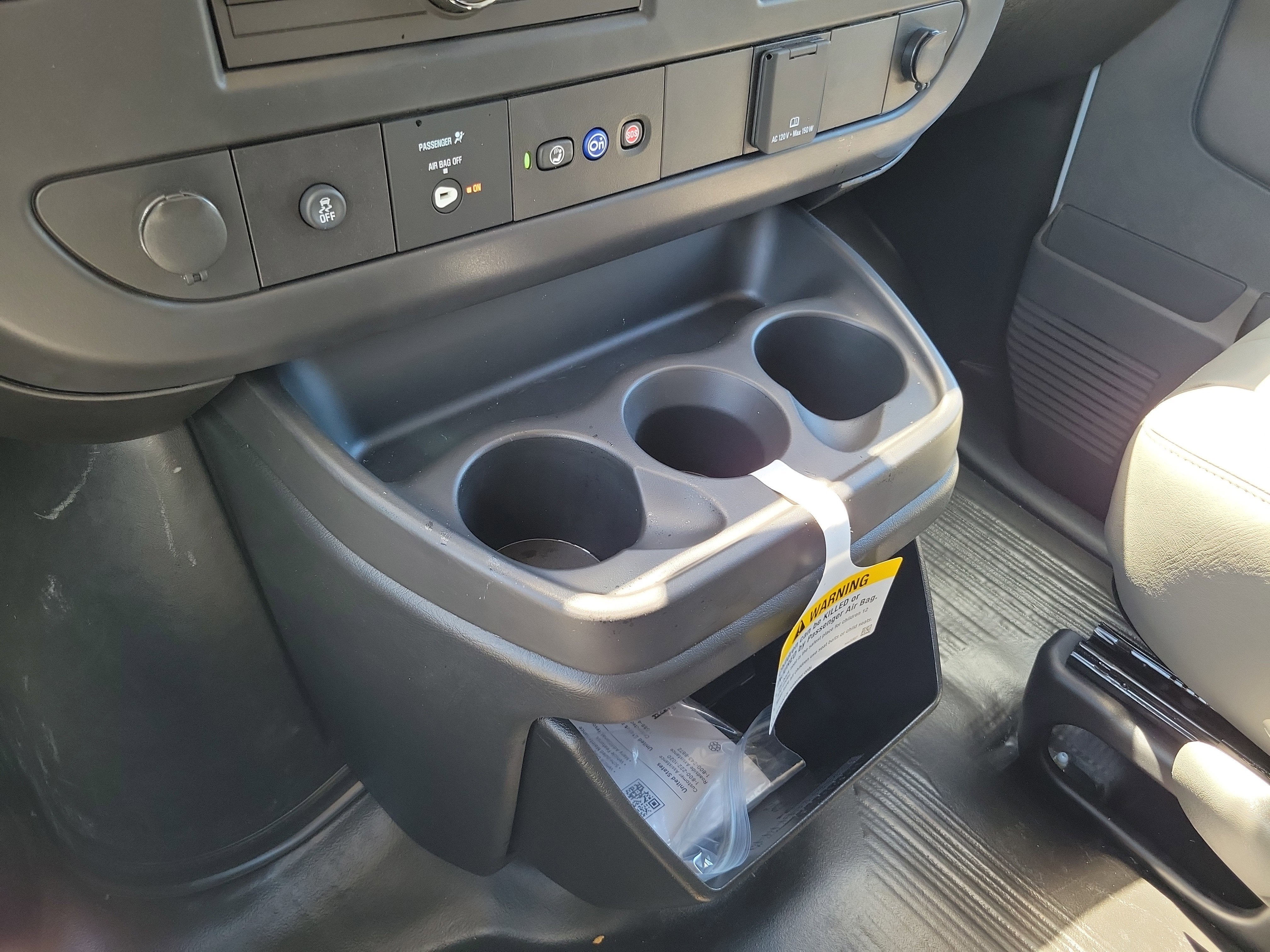 2025 Chevrolet Express Cargo 2500 WT