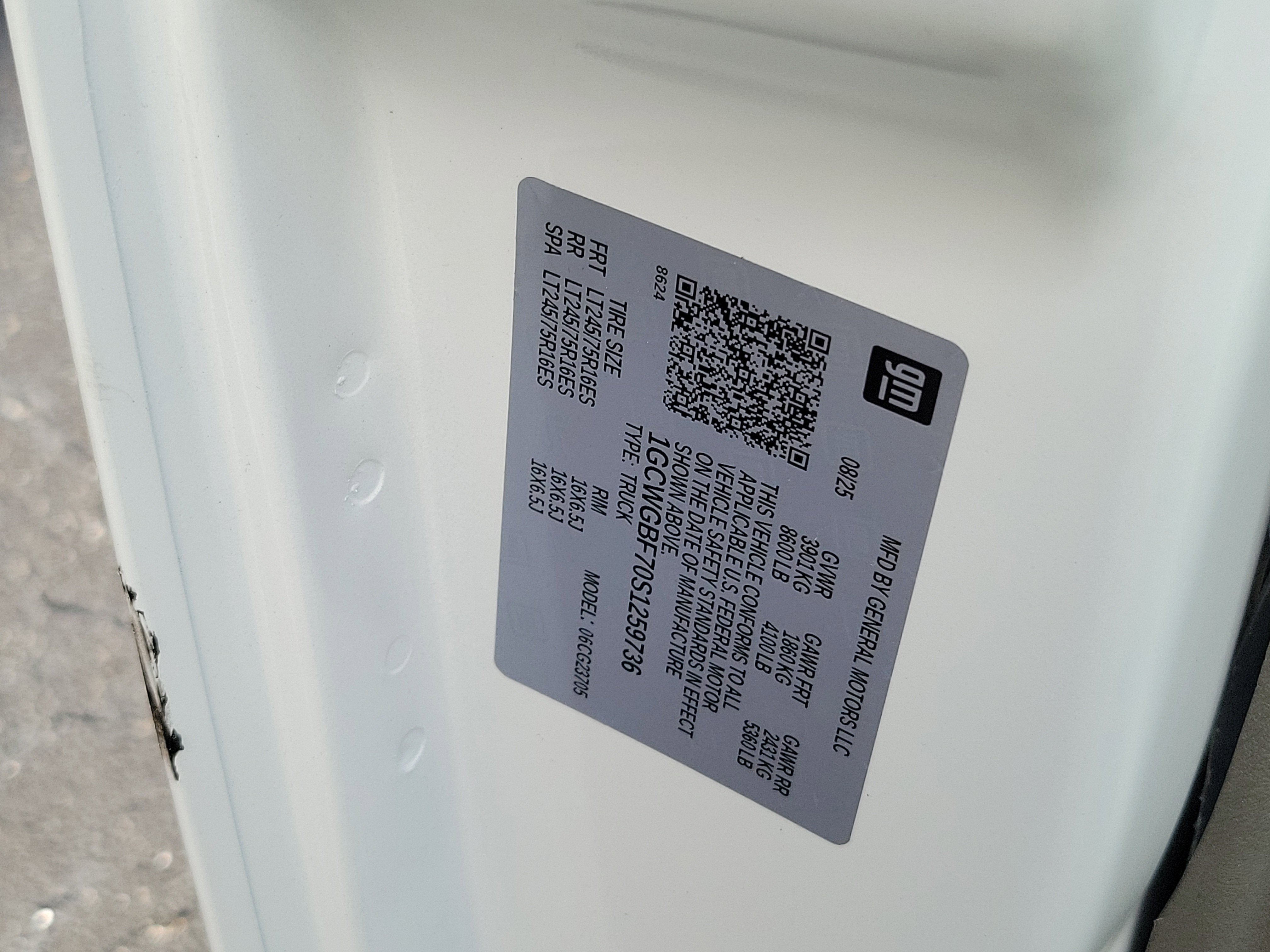 2025 Chevrolet Express Cargo 2500 WT