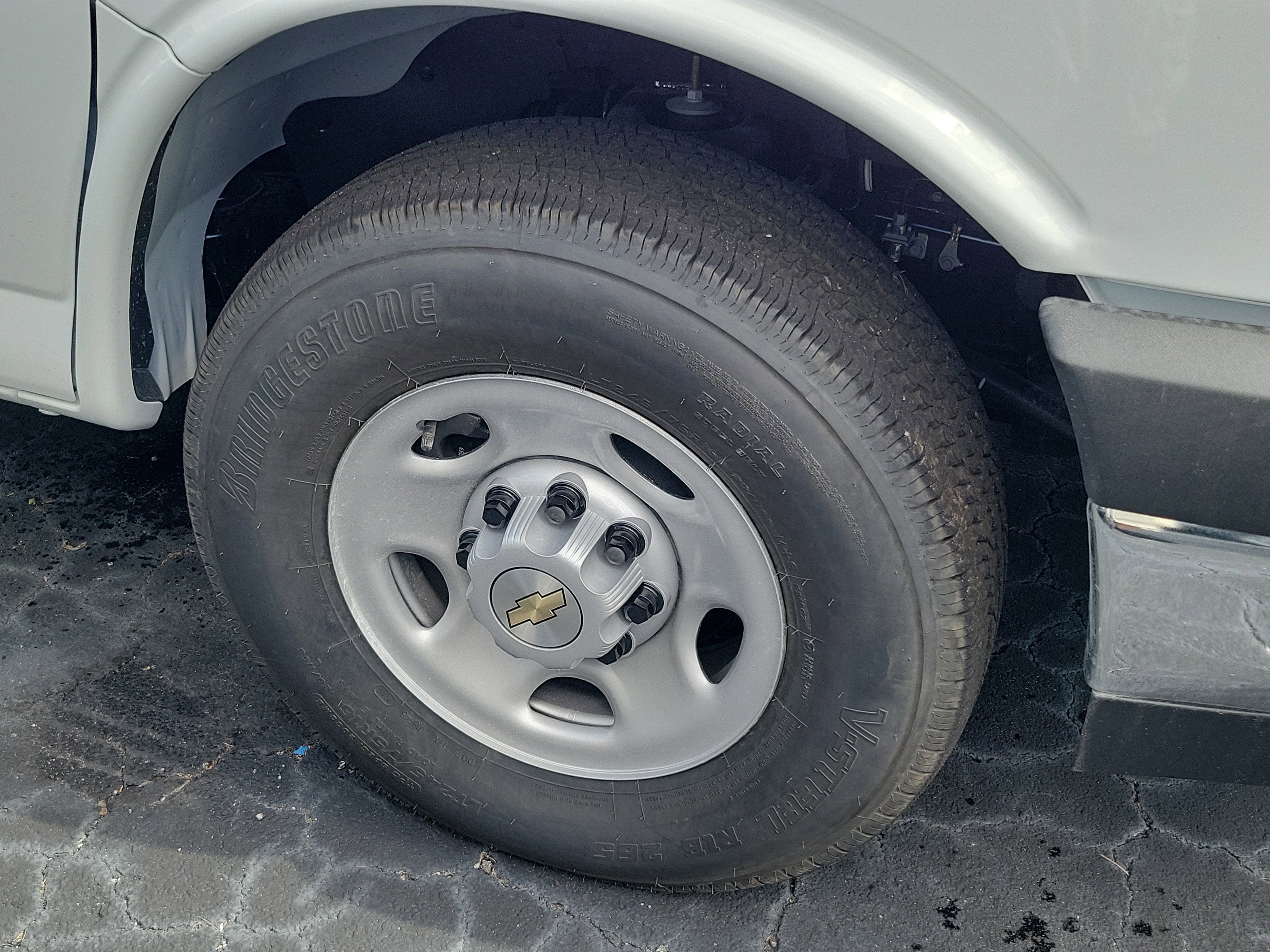 2025 Chevrolet Express Cargo 2500 WT