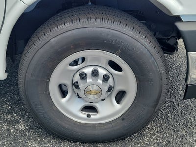 2025 Chevrolet Express Cargo 2500 WT