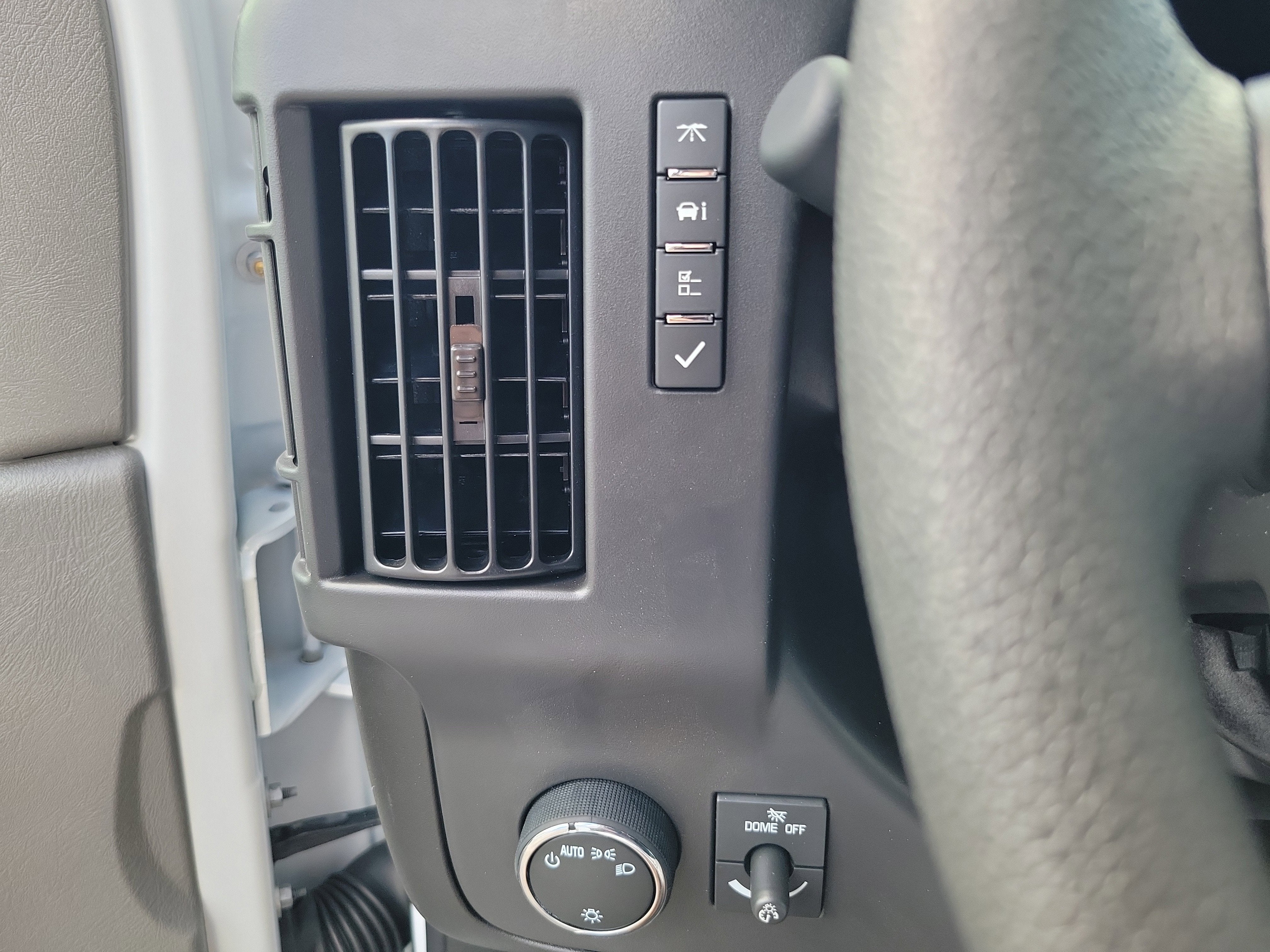 2025 Chevrolet Express Cargo 2500 WT