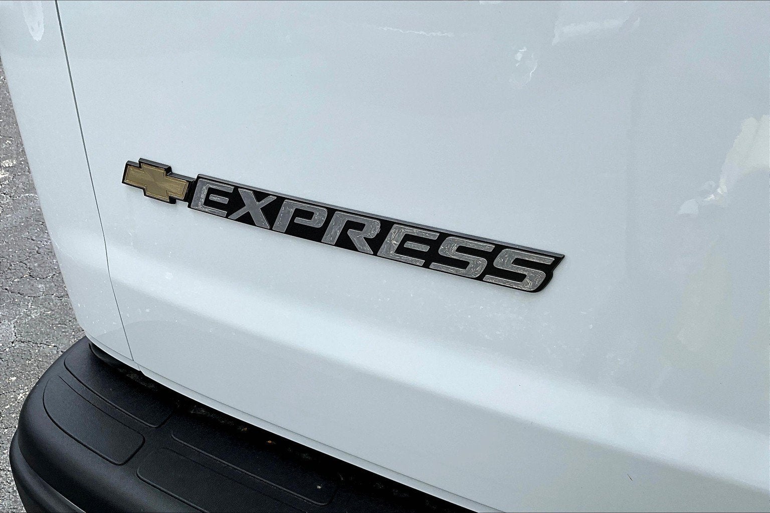 2025 Chevrolet Express Cargo 2500 WT