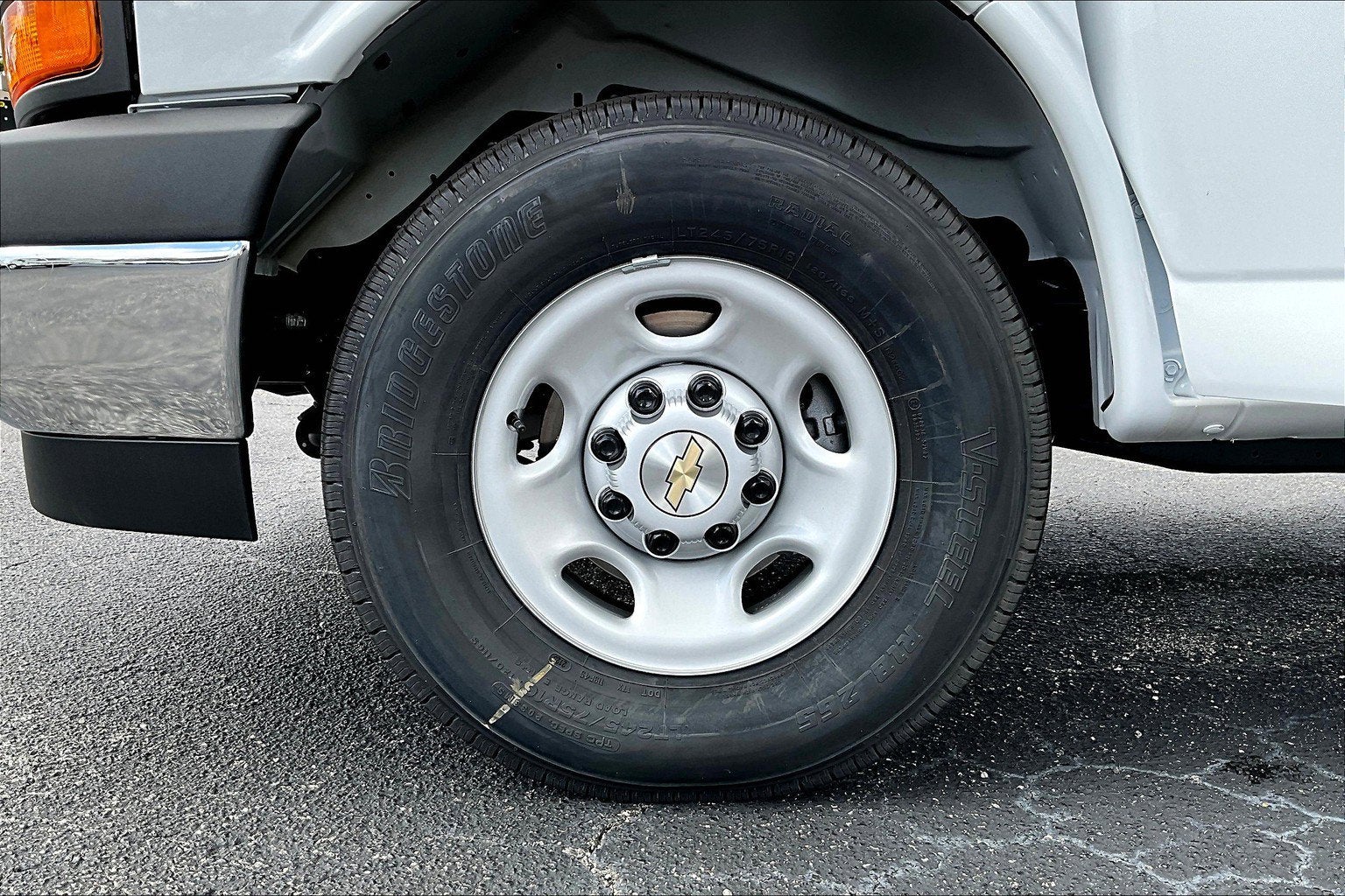 2025 Chevrolet Express Cargo 2500 WT