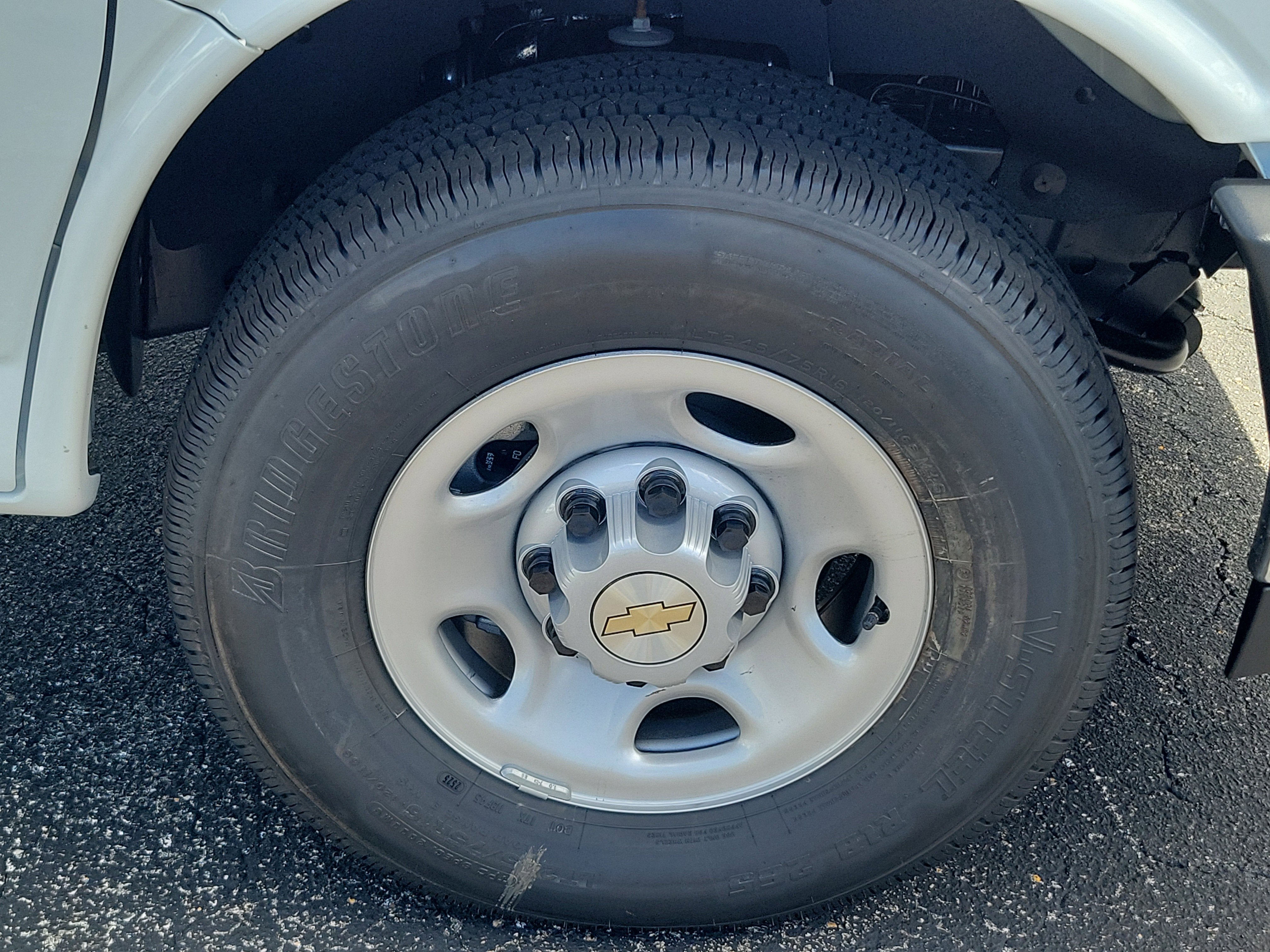 2025 Chevrolet Express Cargo 2500 WT