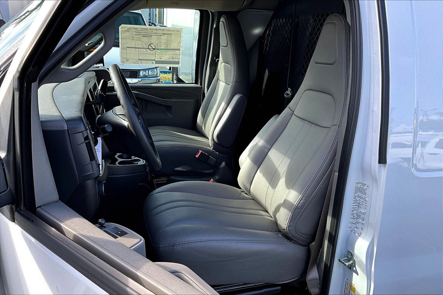 2025 Chevrolet Express Cargo 2500 WT