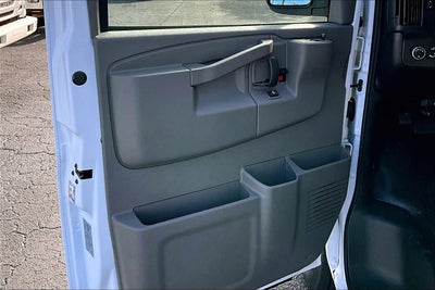 2025 Chevrolet Express Cargo 2500 WT