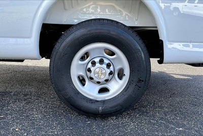 2025 Chevrolet Express Cargo 2500 WT