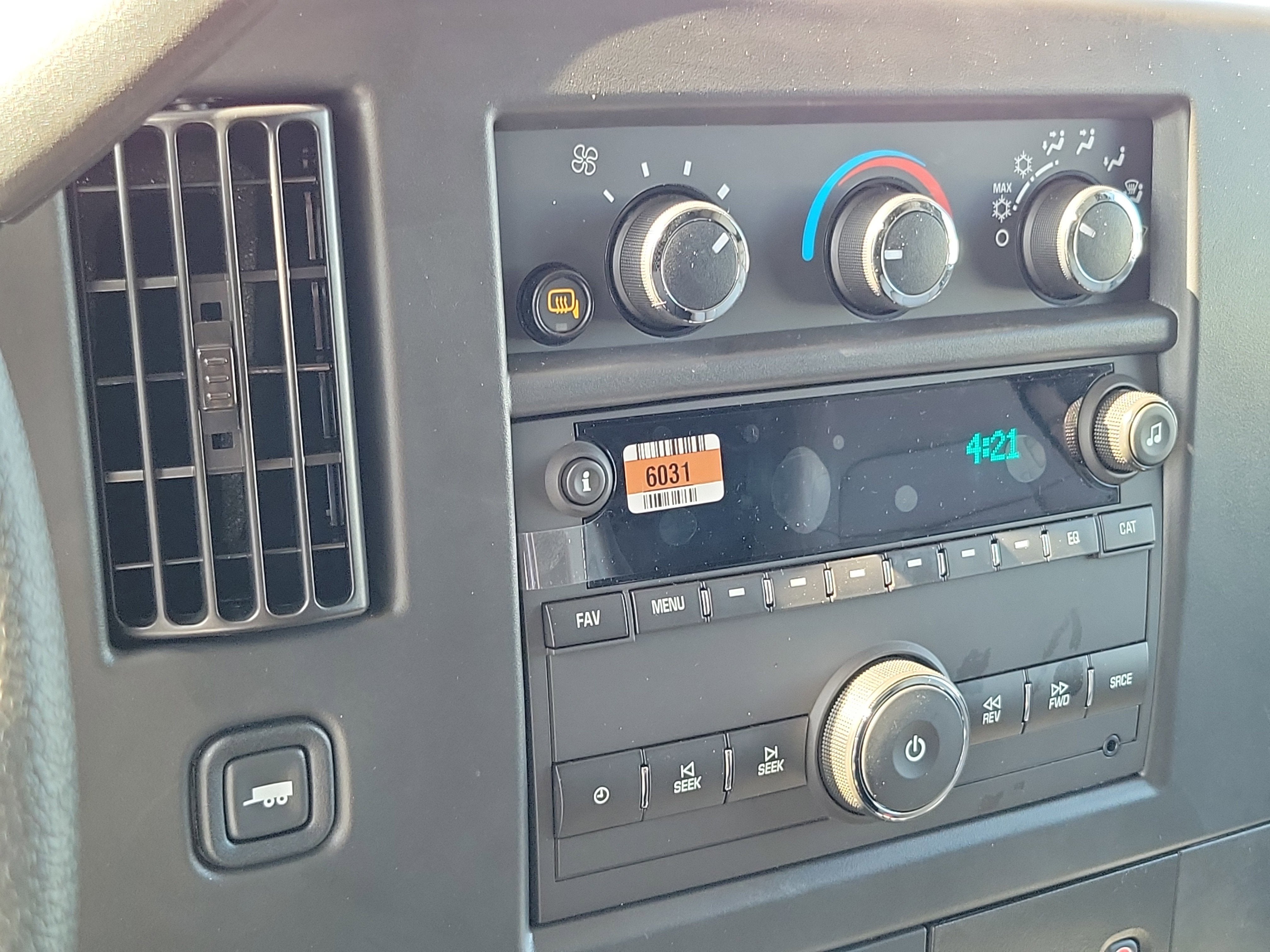 2025 Chevrolet Express Cargo 2500 WT