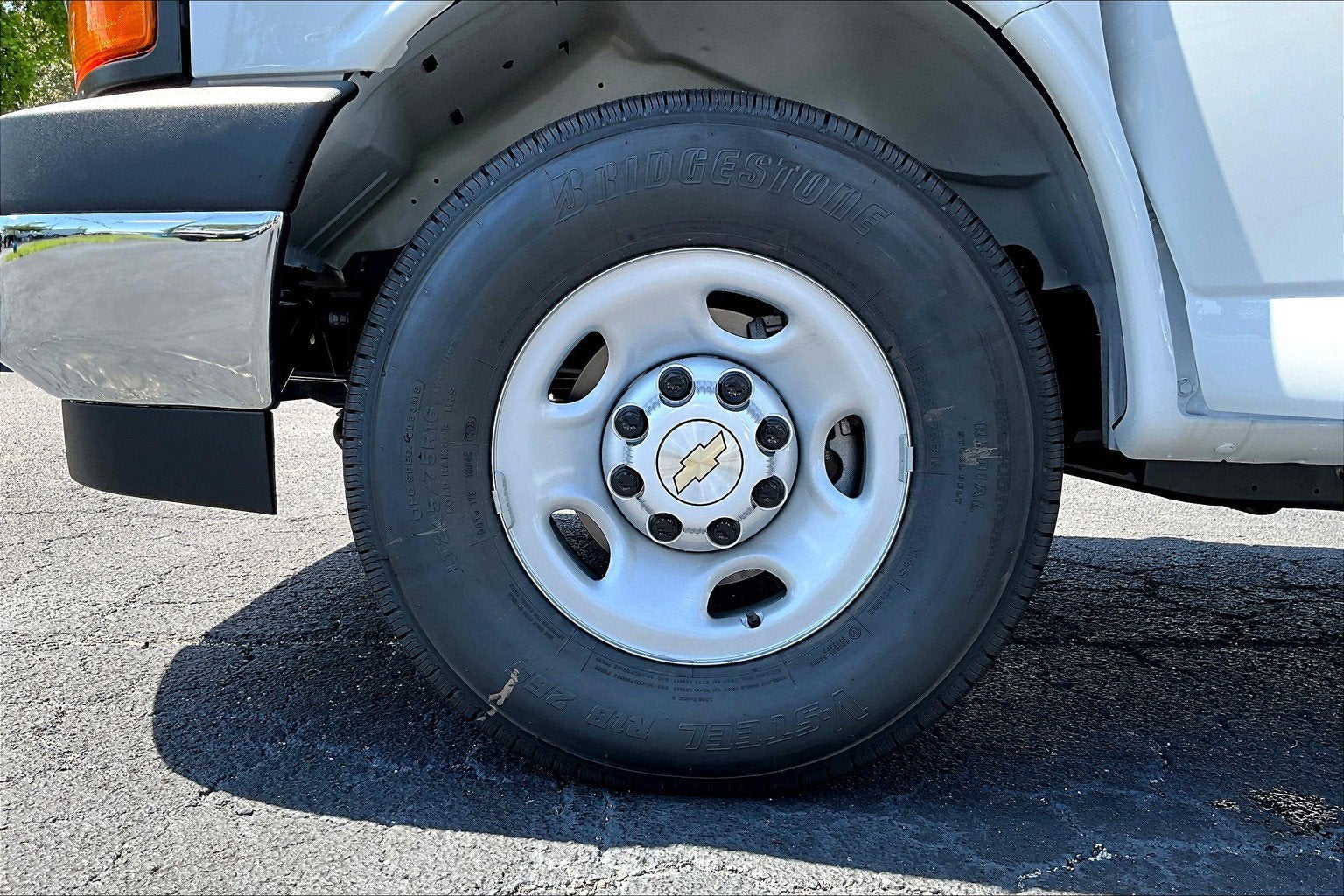 2025 Chevrolet Express Cargo 2500 WT