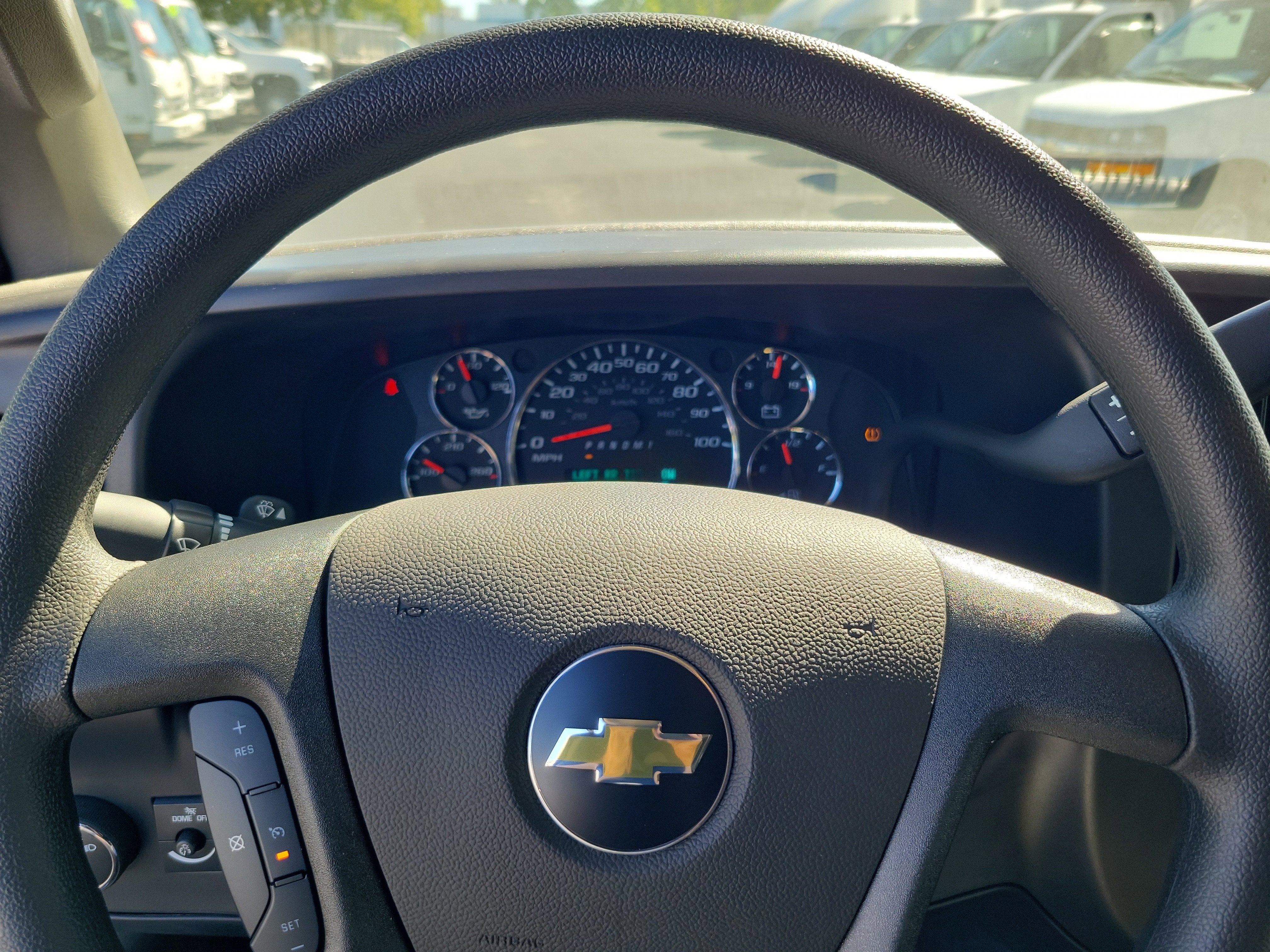 2025 Chevrolet Express Cargo 2500 WT