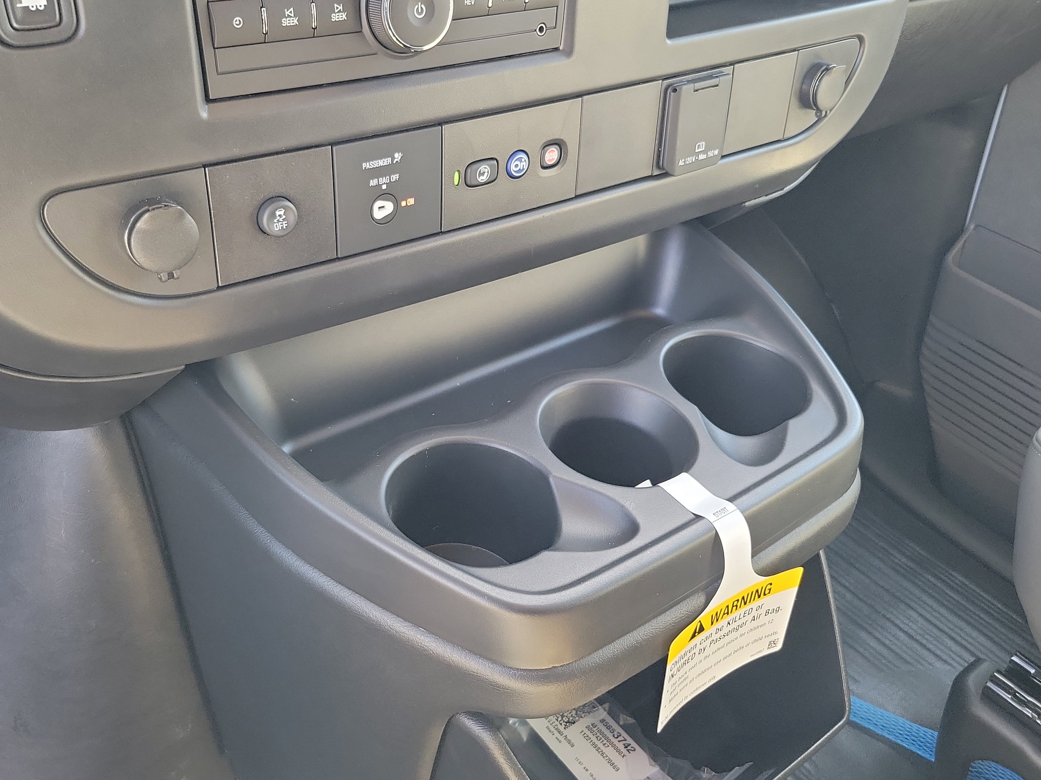 2025 Chevrolet Express Cargo 2500 WT