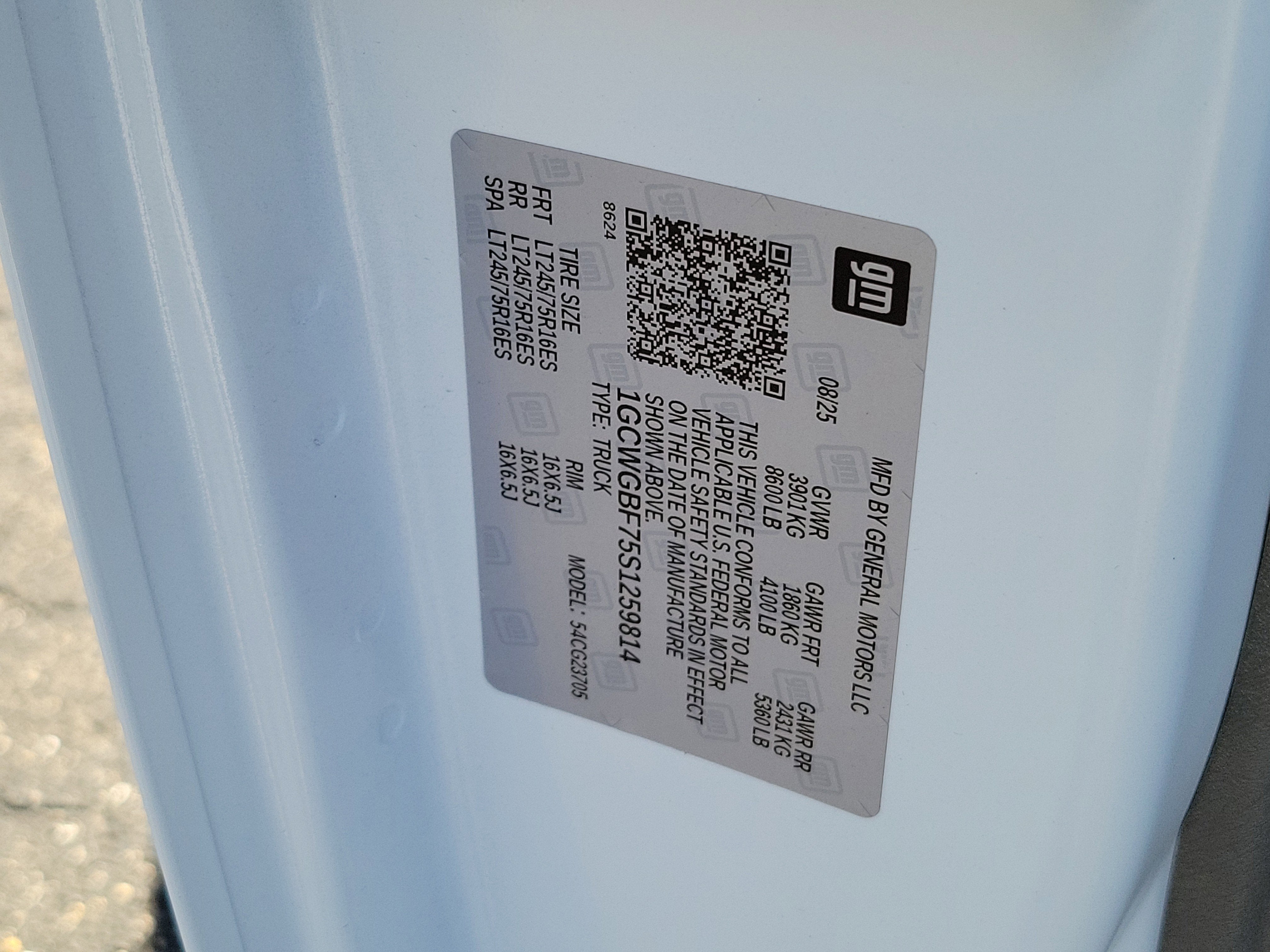 2025 Chevrolet Express Cargo 2500 WT