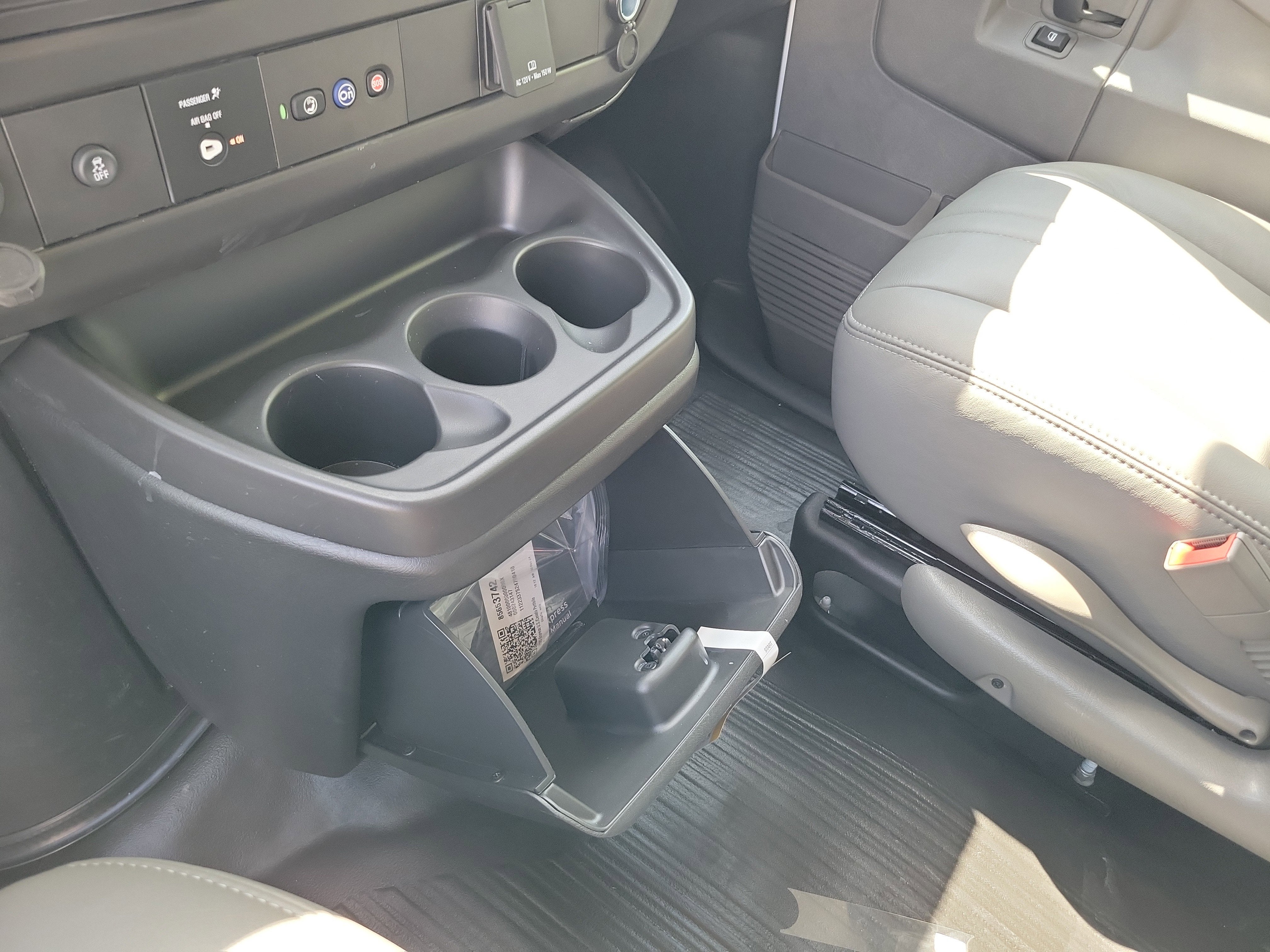 2025 Chevrolet Express Cargo 2500 WT