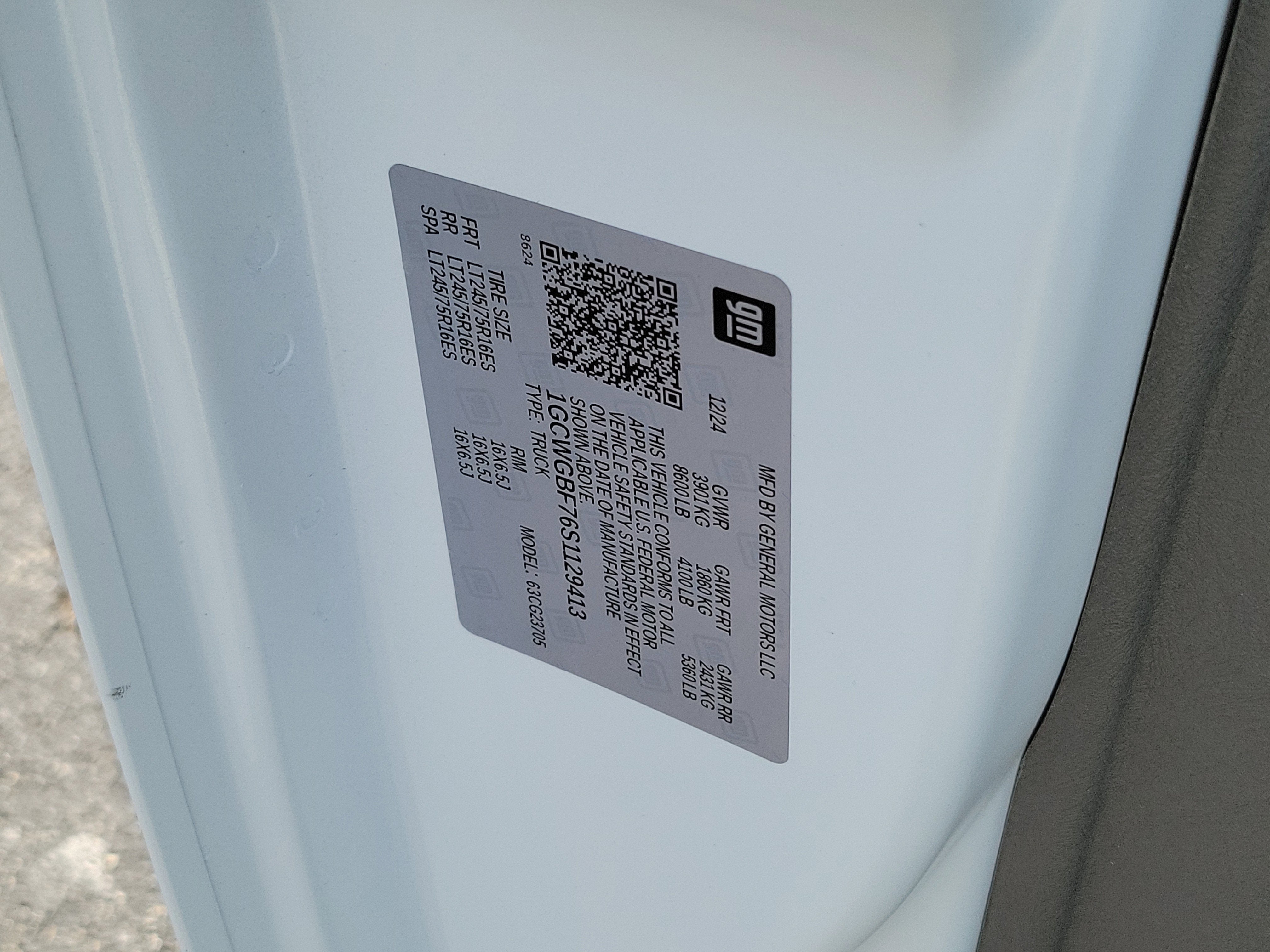 2025 Chevrolet Express Cargo 2500 WT