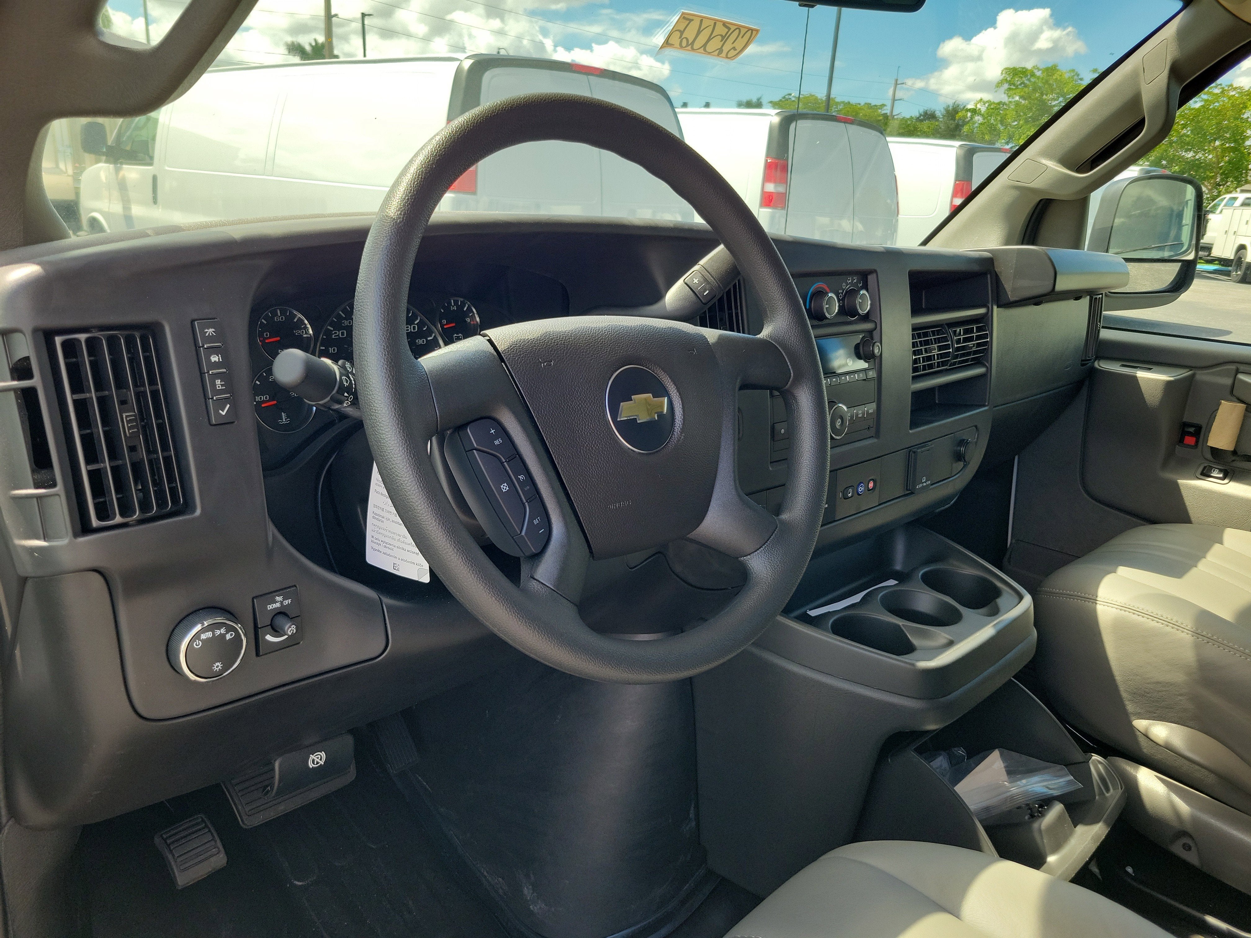 2025 Chevrolet Express Cargo 2500 WT