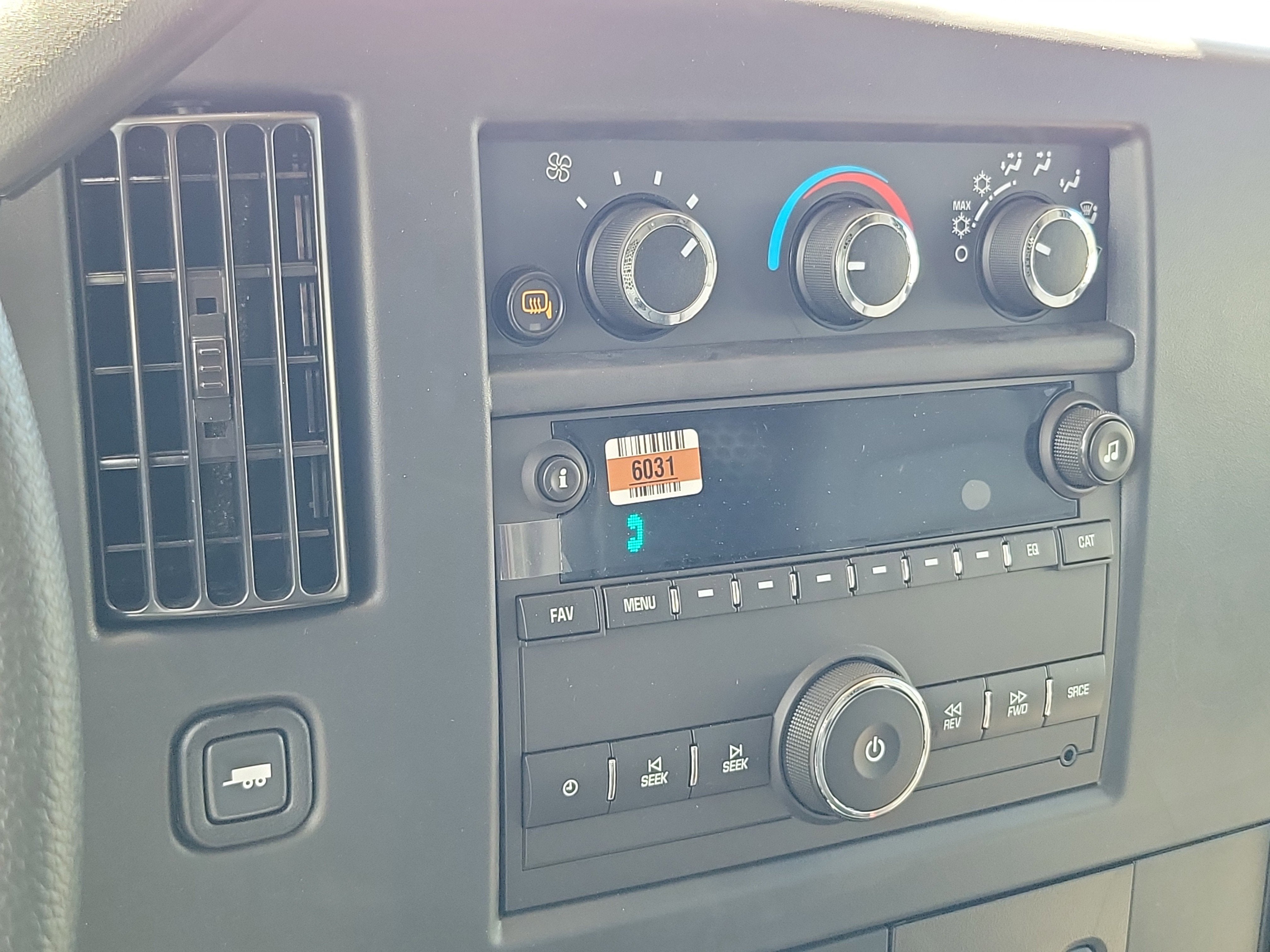 2025 Chevrolet Express Cargo 2500 WT