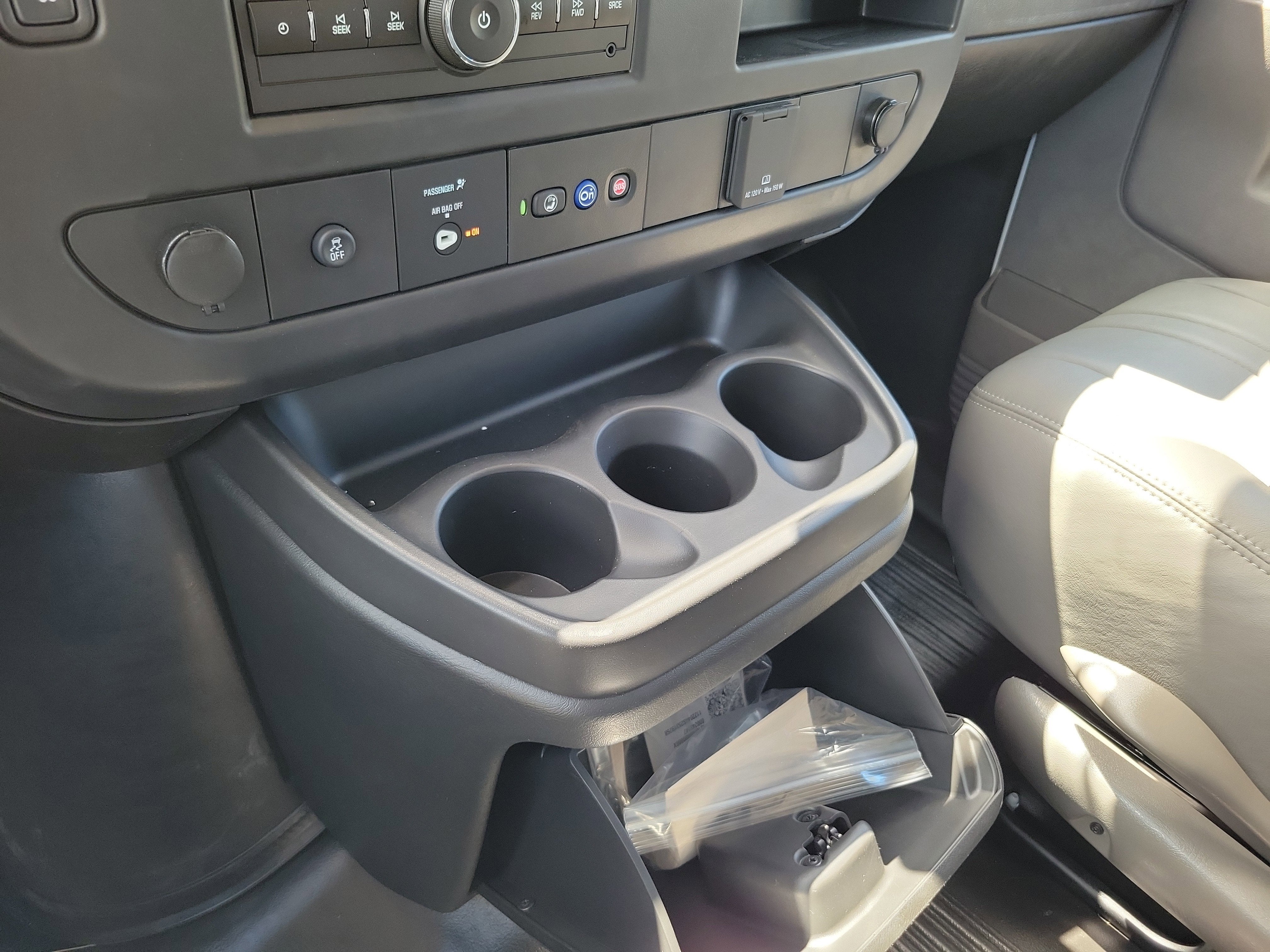 2025 Chevrolet Express Cargo 2500 WT