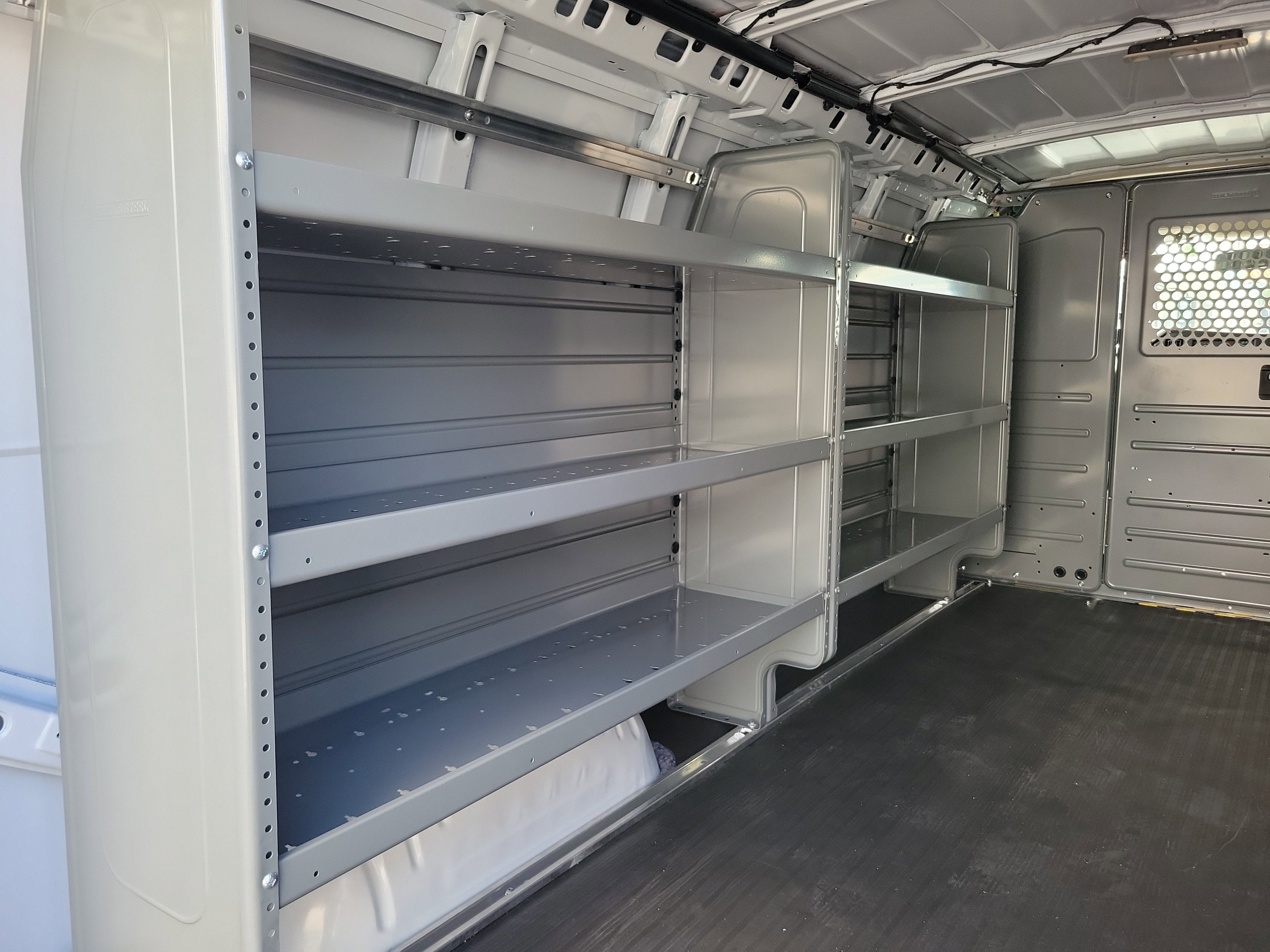 2025 Chevrolet Express Cargo 2500 WT