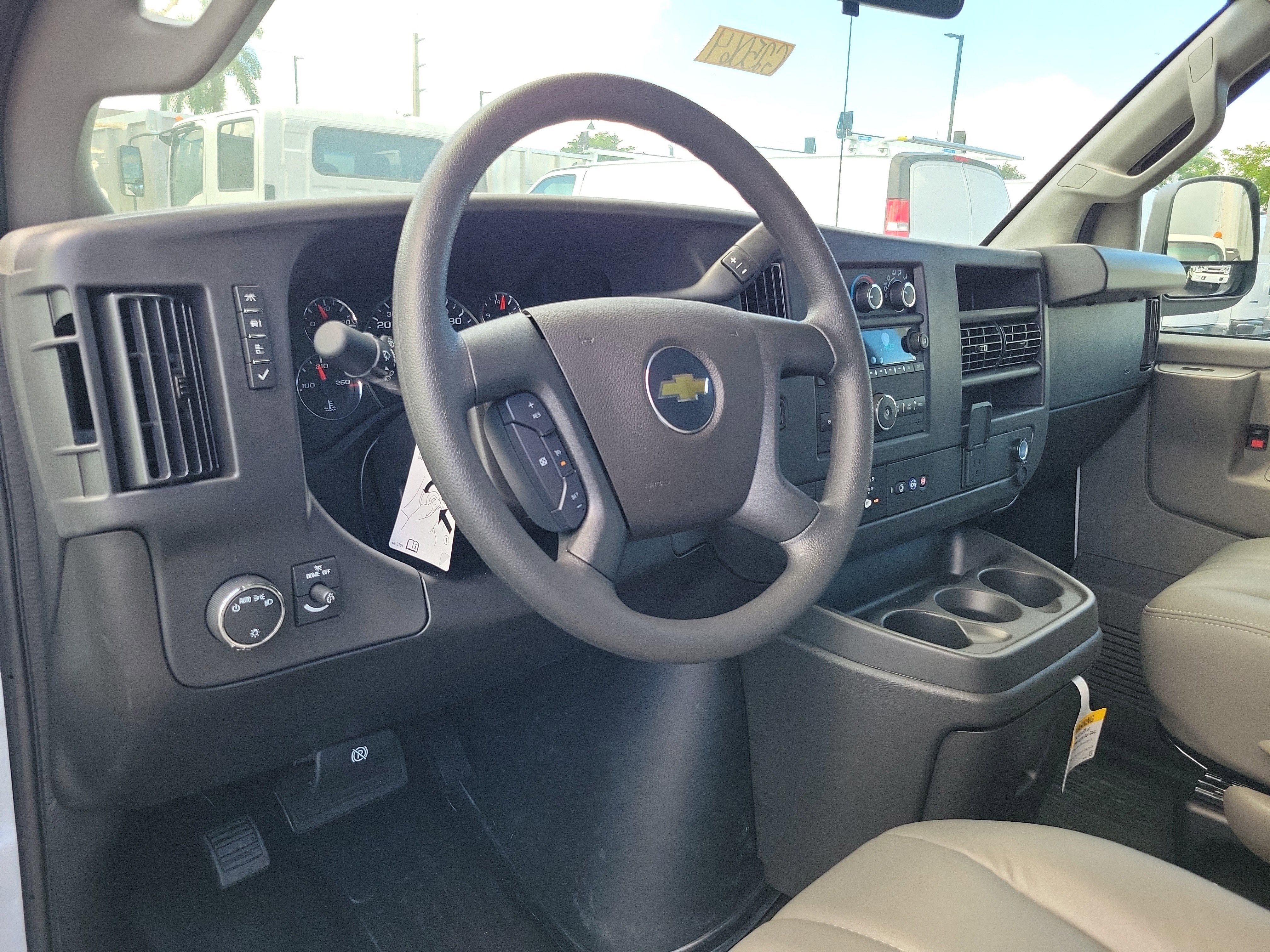 2025 Chevrolet Express Cargo 2500 WT