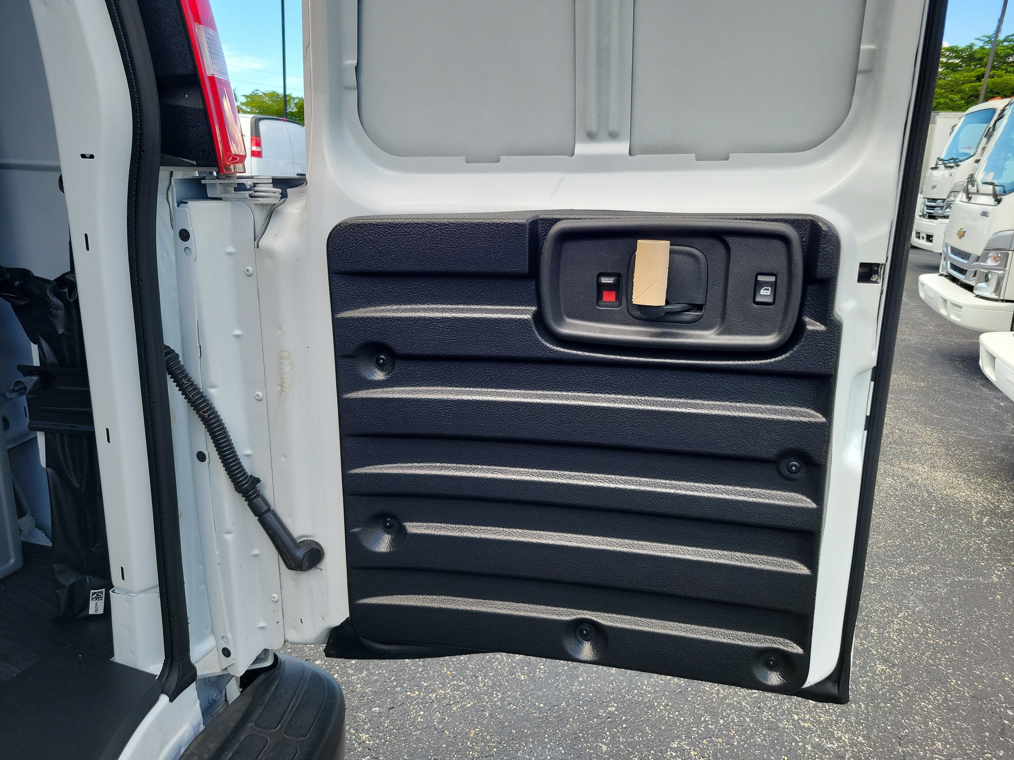 2025 Chevrolet Express Cargo 2500 WT