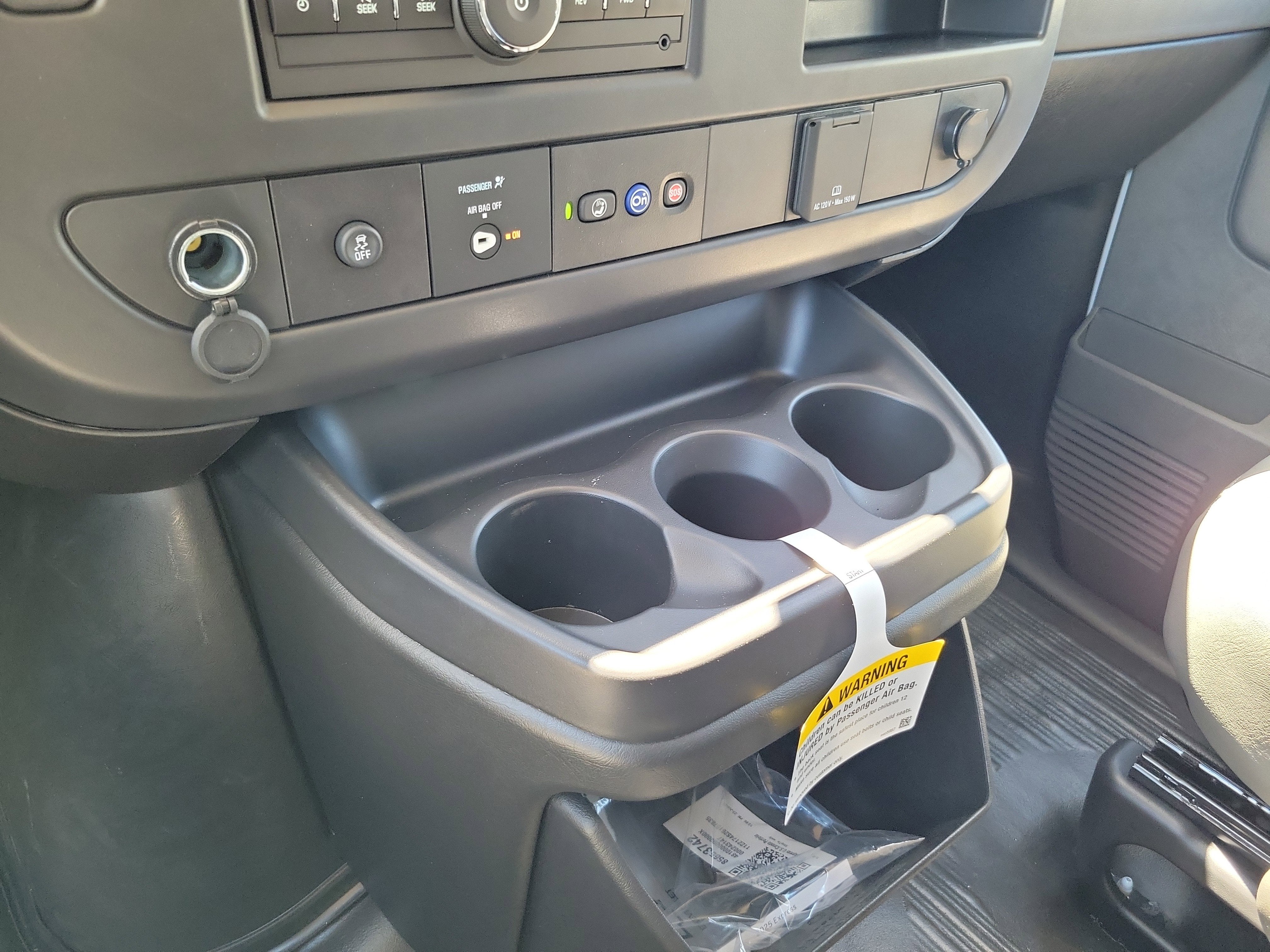 2025 Chevrolet Express Cargo 2500 WT