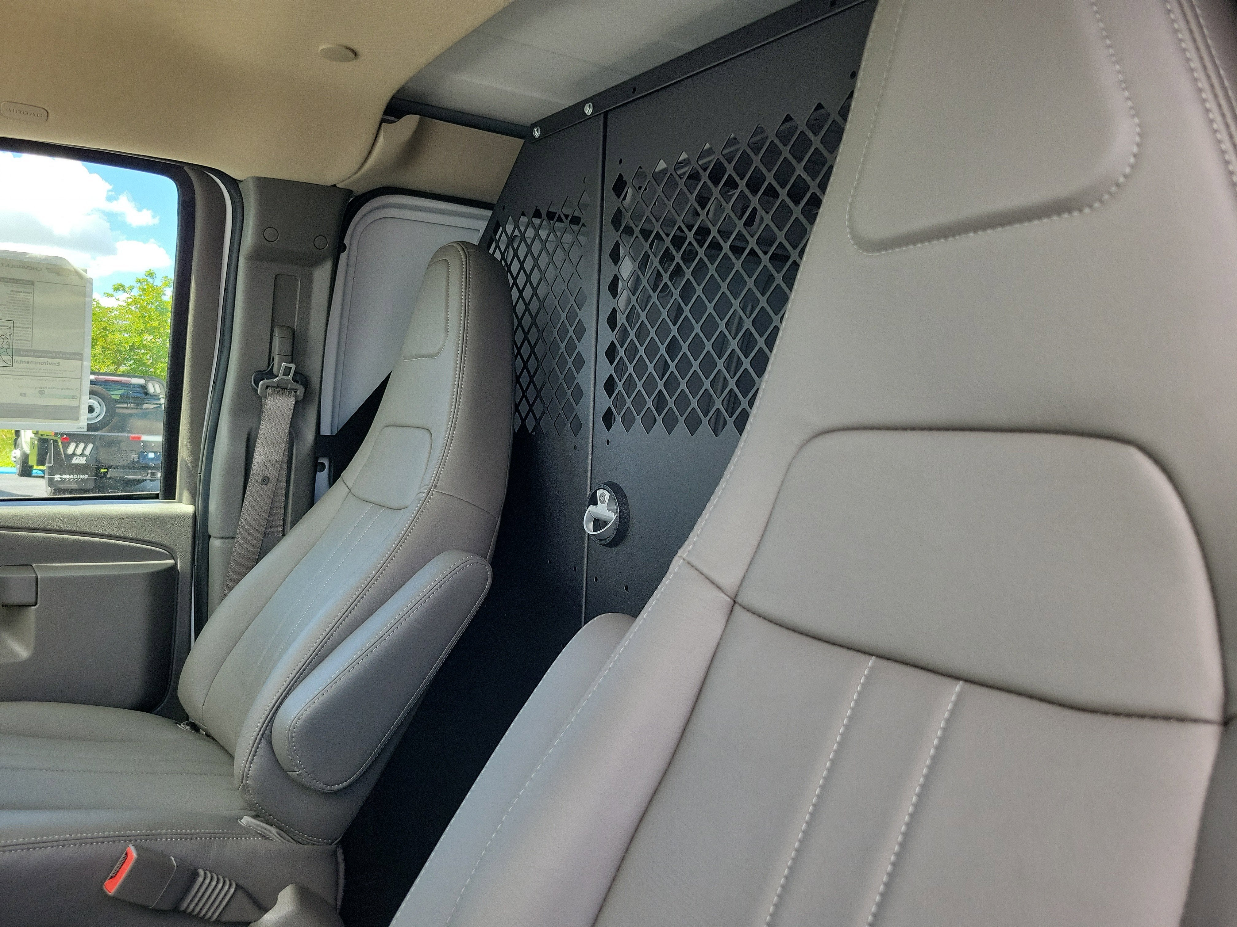 2025 Chevrolet Express Cargo 2500 WT