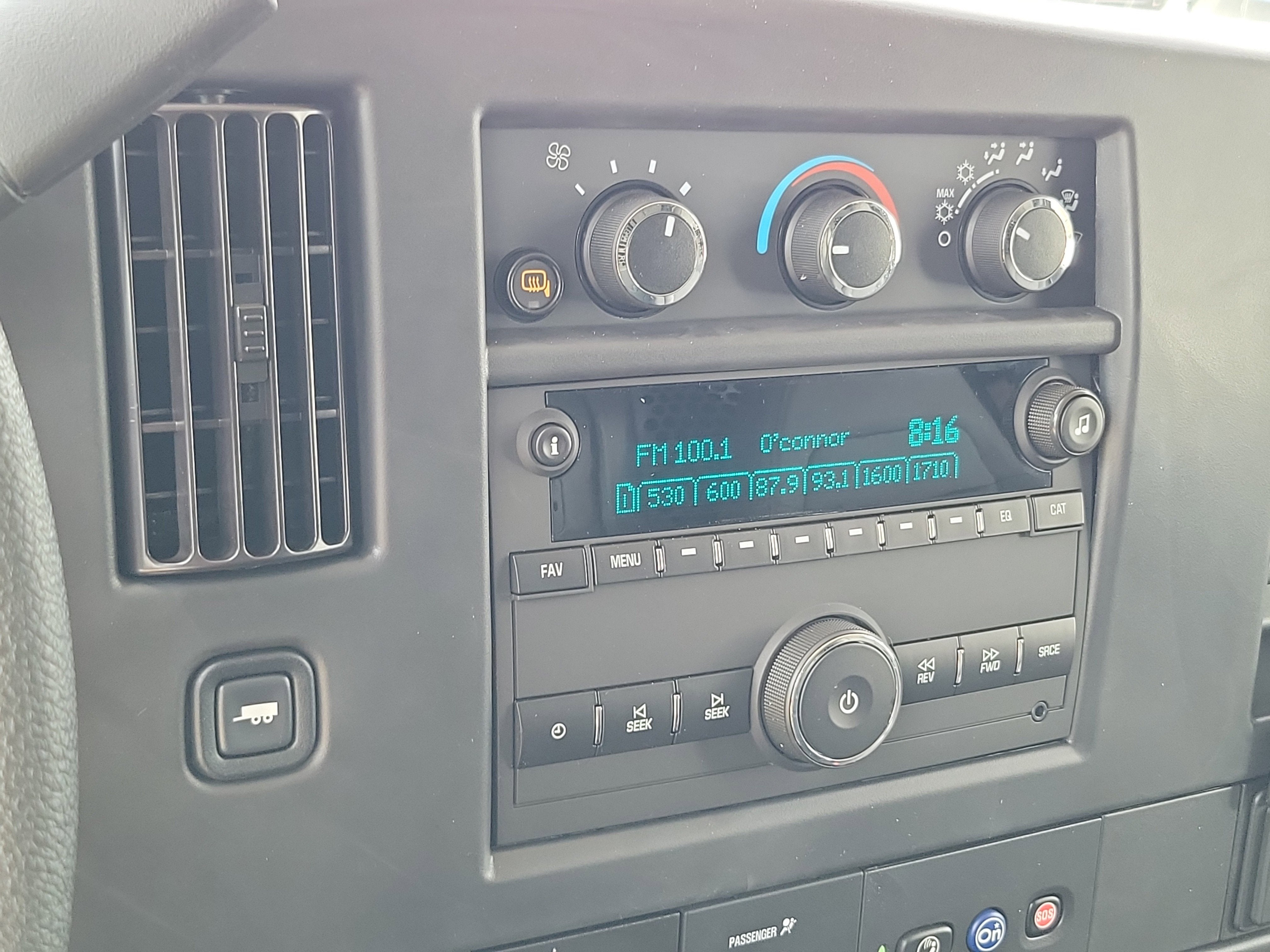 2025 Chevrolet Express Cargo 2500 WT