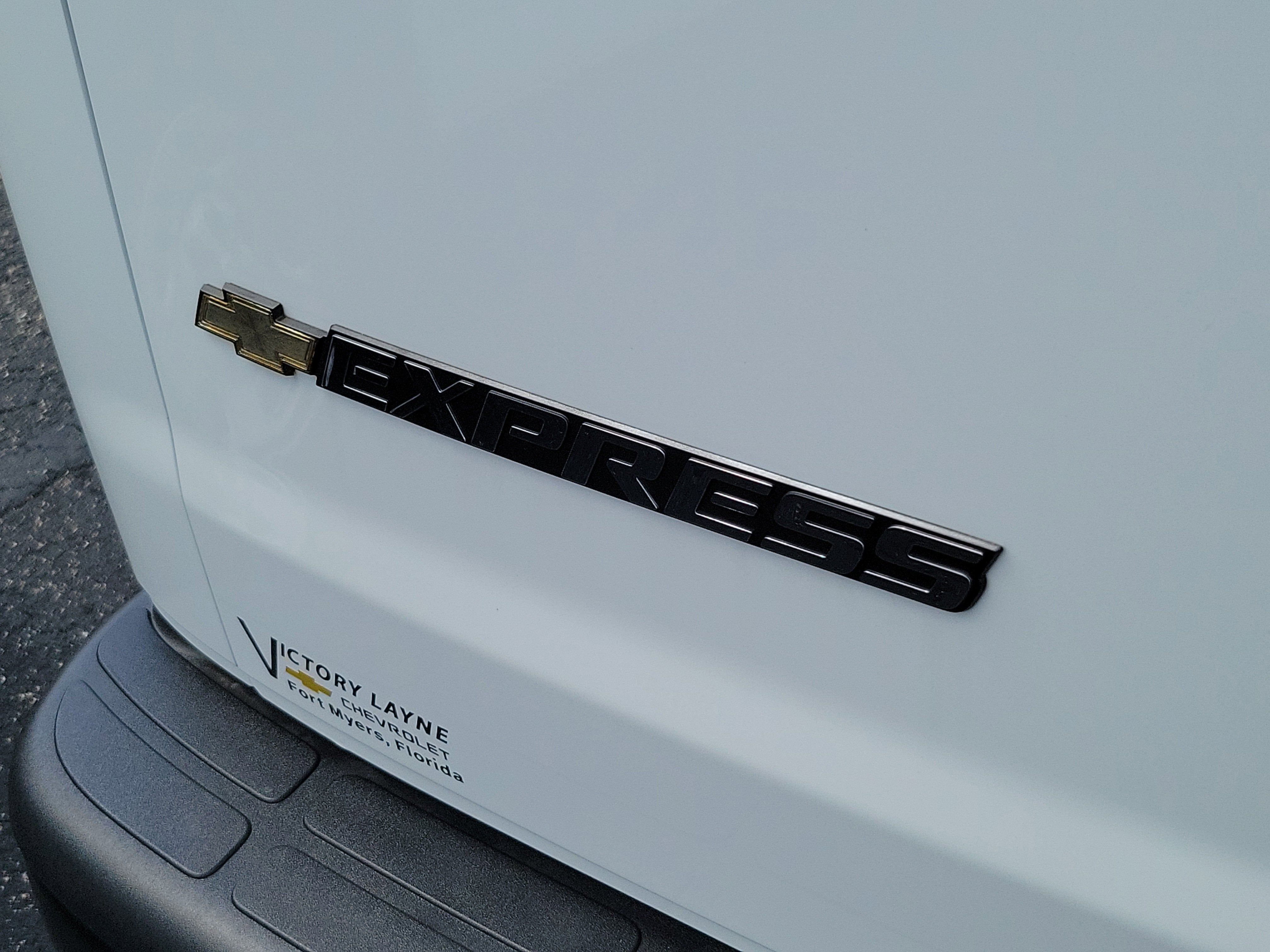 2025 Chevrolet Express Cargo 2500 WT