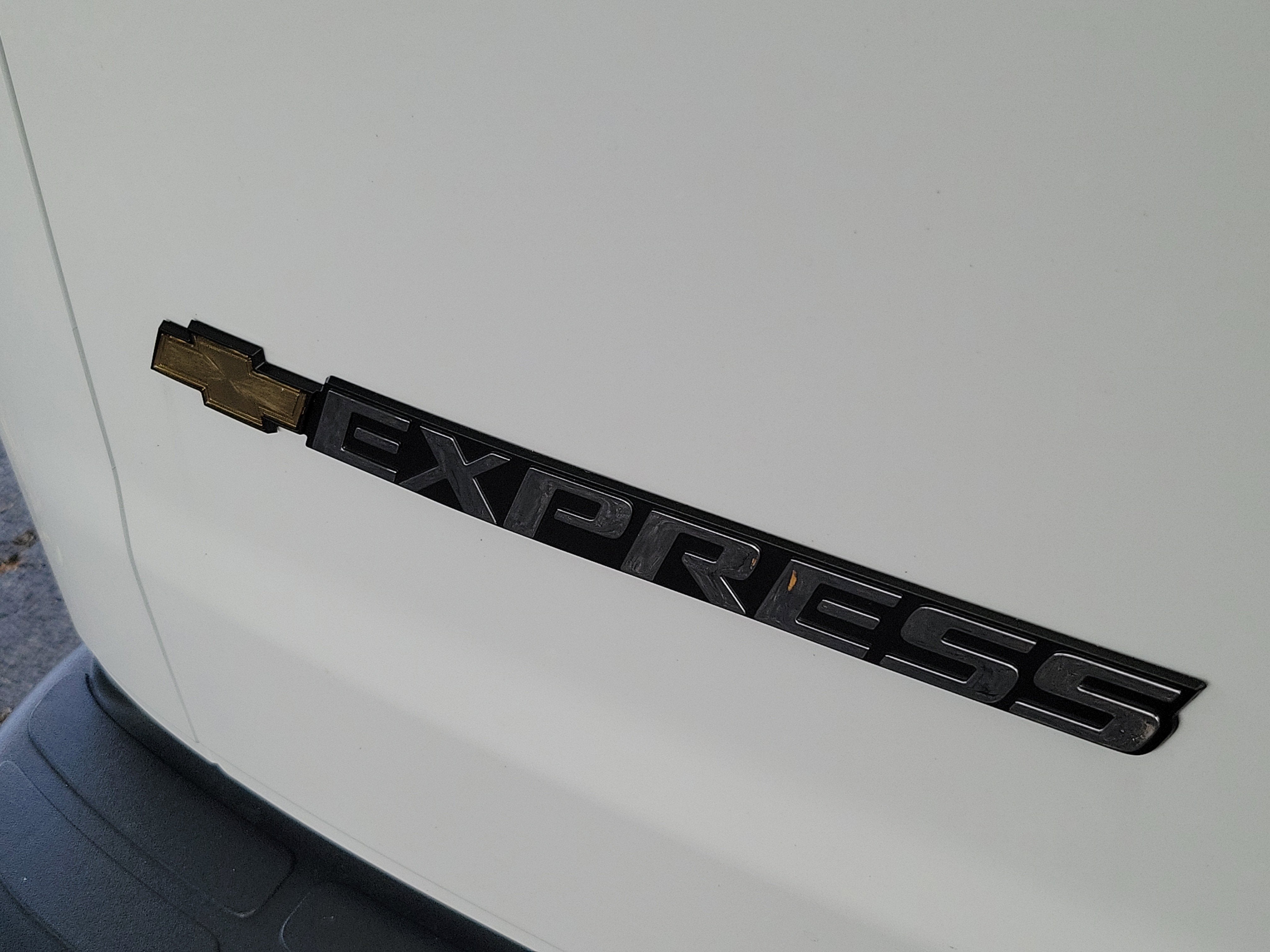 2025 Chevrolet Express Cargo 2500 WT