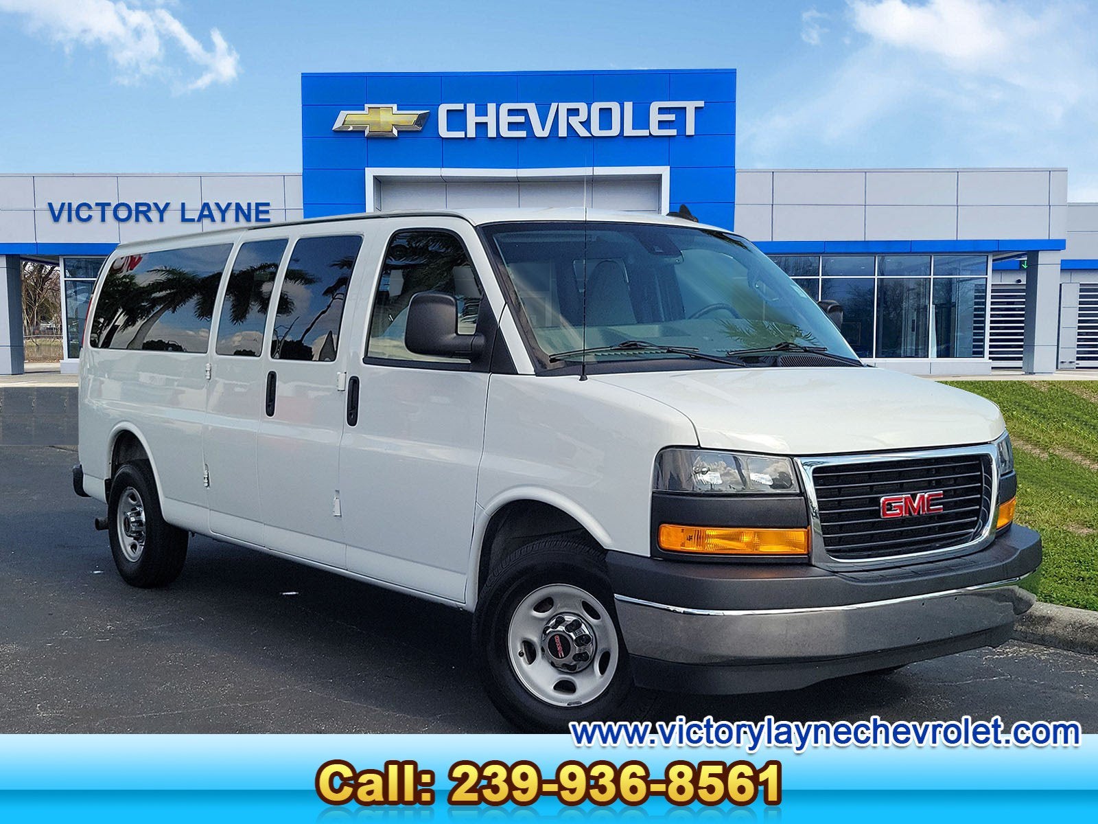 2025 GMC Savana Passenger LT