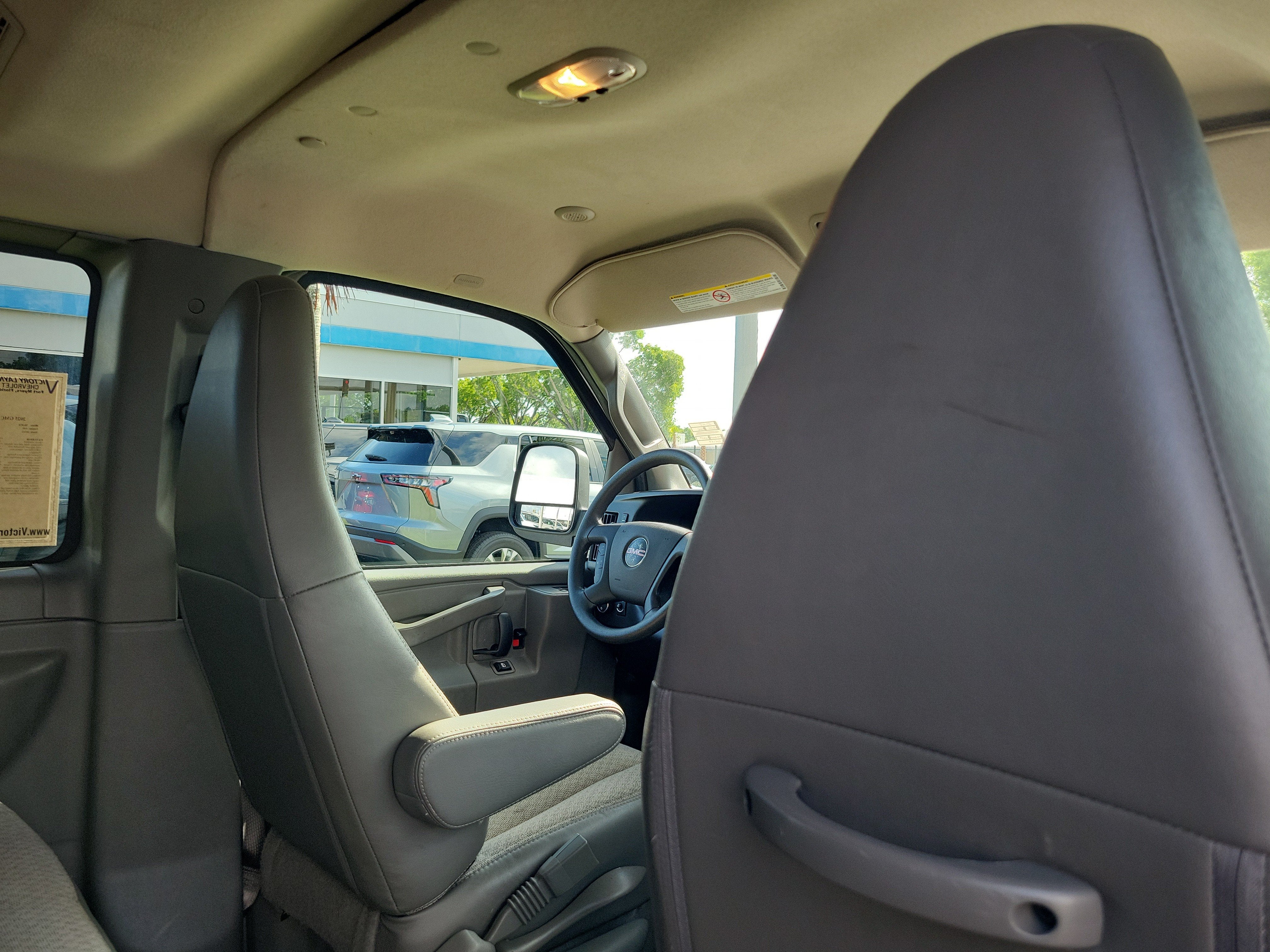 2025 GMC Savana Passenger LT