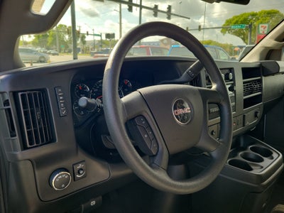 2025 GMC Savana Passenger LT
