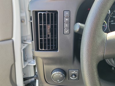 2025 GMC Savana Passenger LT