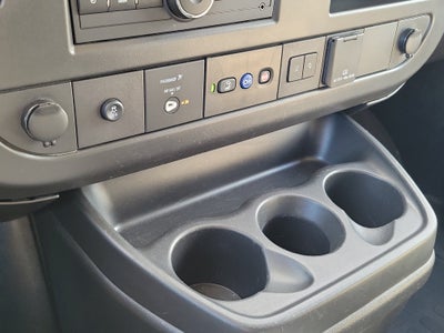 2025 GMC Savana Passenger LT