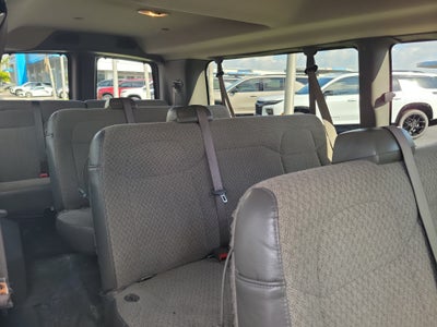 2025 GMC Savana Passenger LT