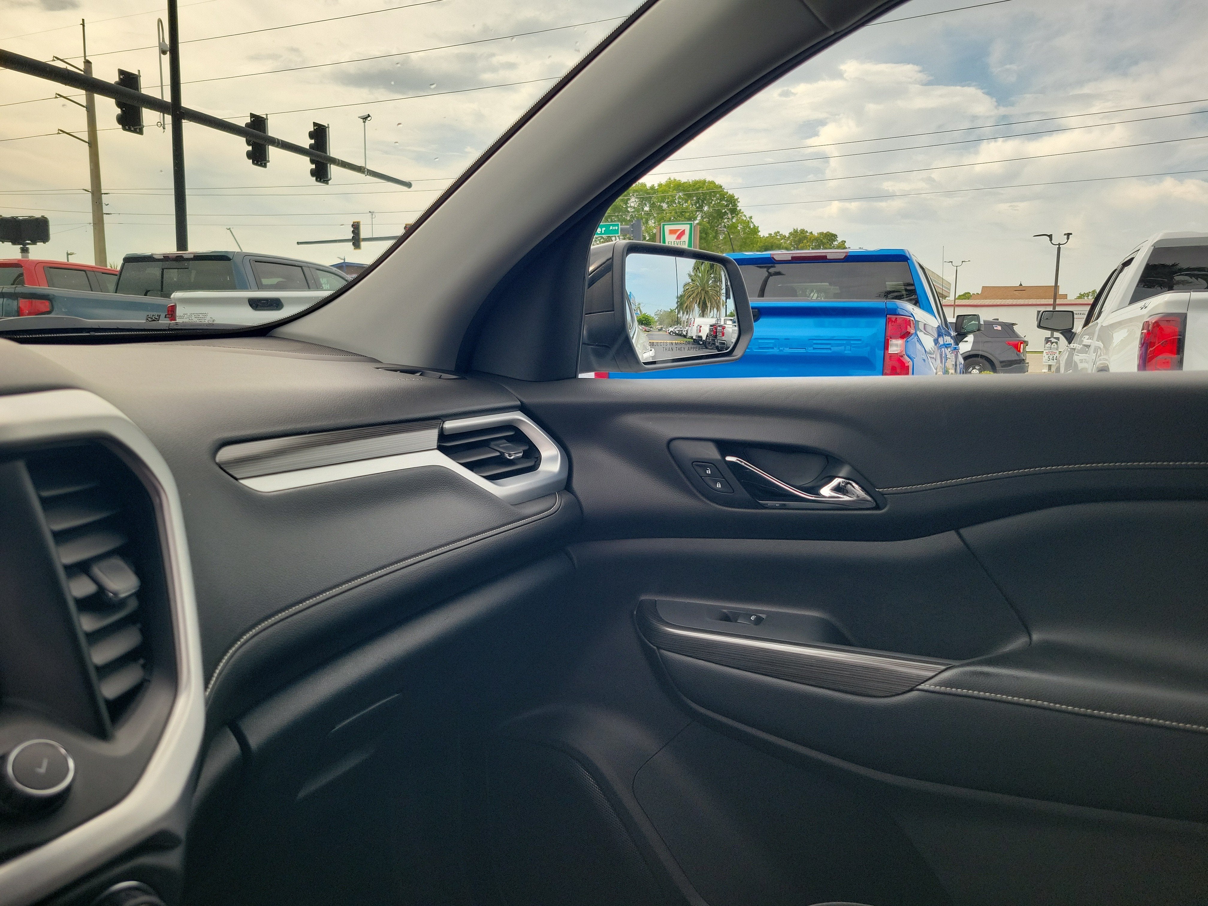 2021 GMC Acadia SLT