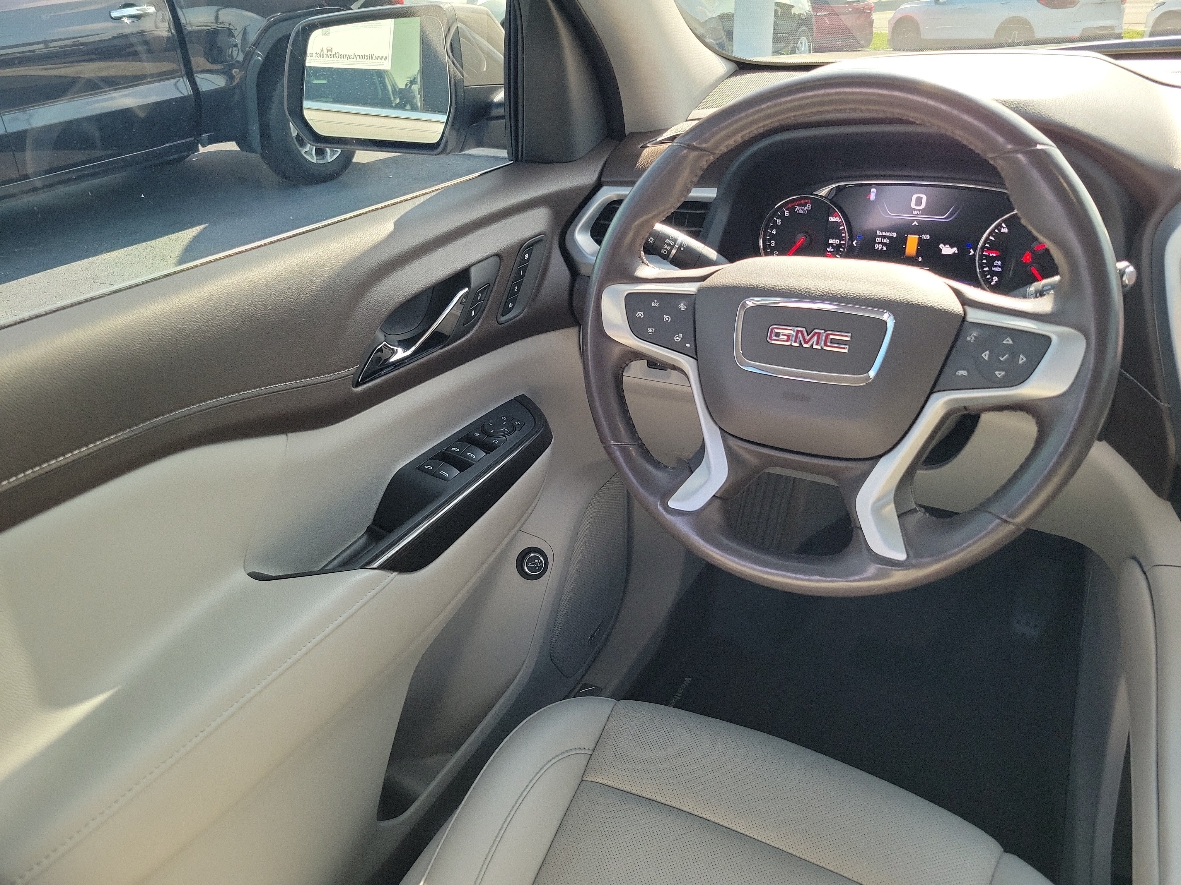 2022 GMC Acadia SLT