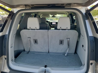 2022 GMC Acadia SLT