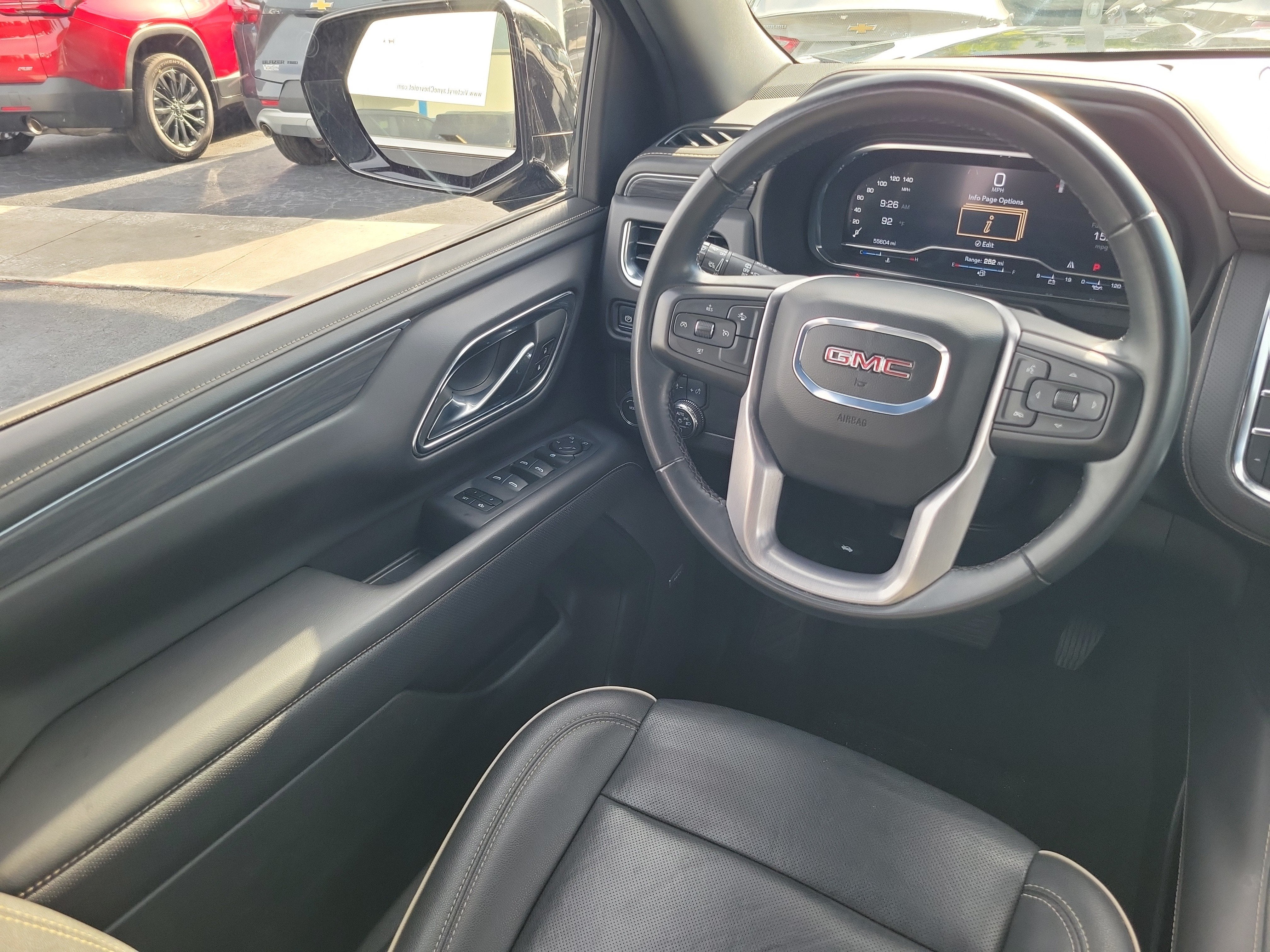 2024 GMC Yukon SLT
