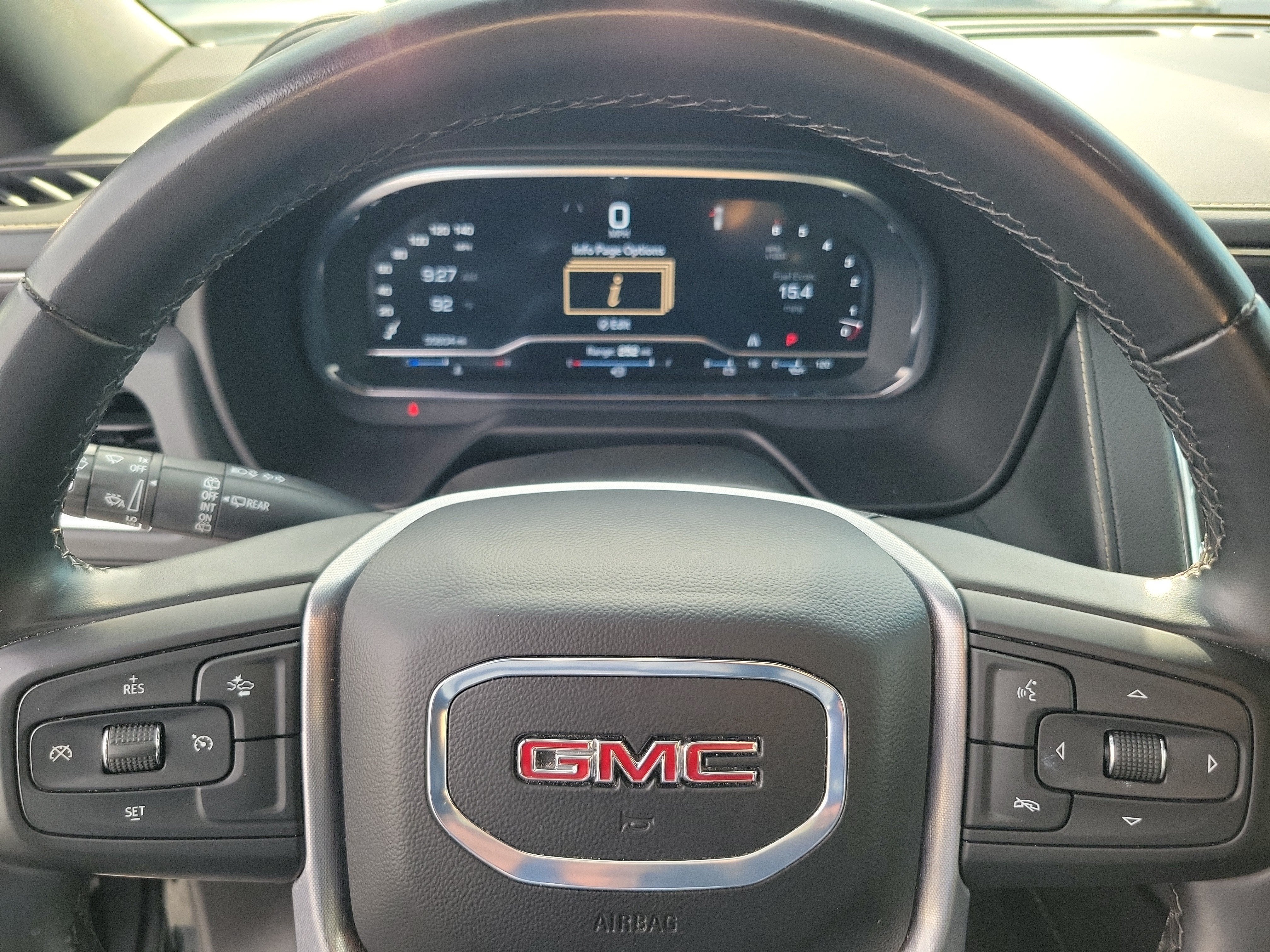 2024 GMC Yukon SLT