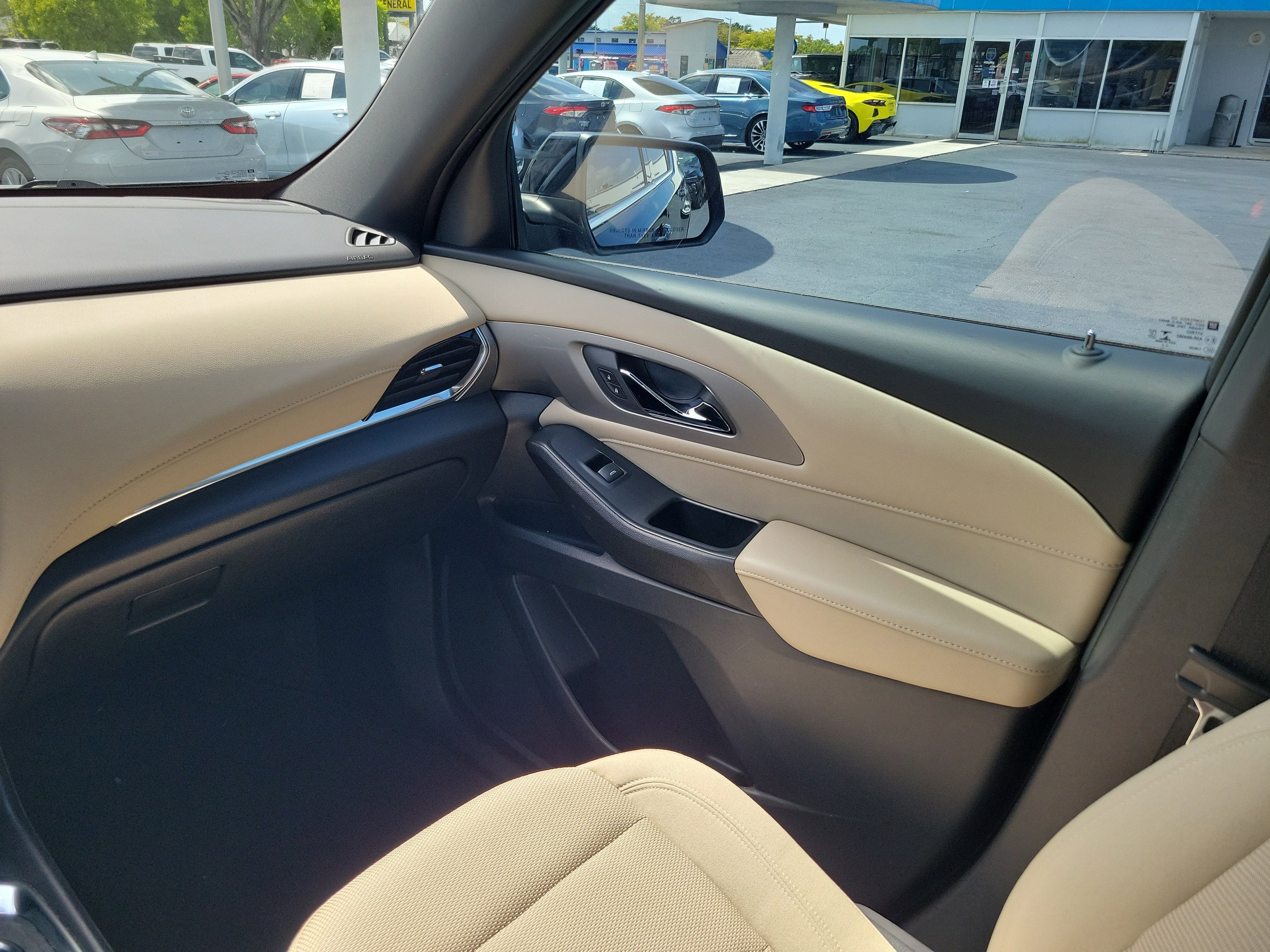 2022 Chevrolet Traverse LS