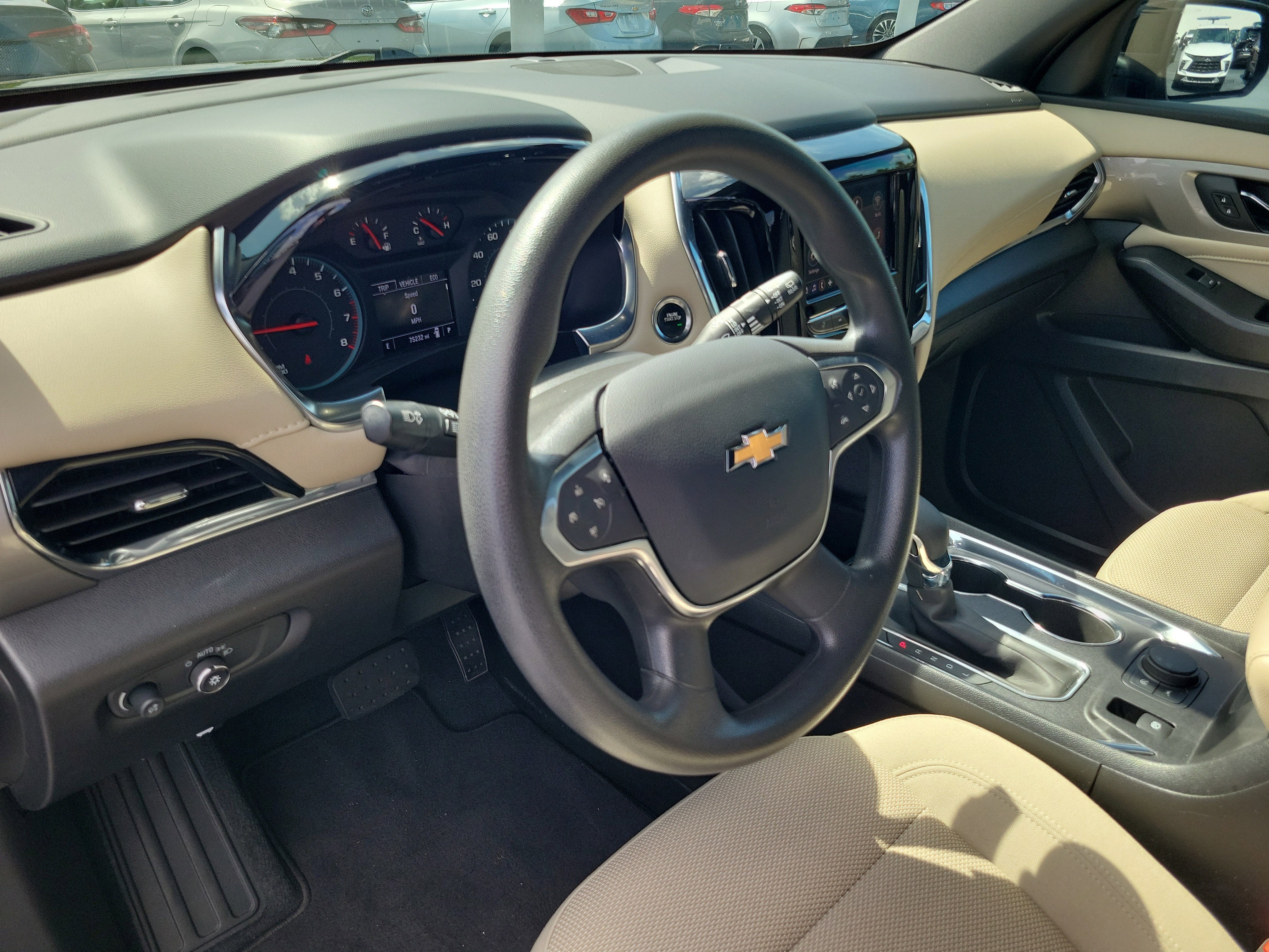 2022 Chevrolet Traverse LS