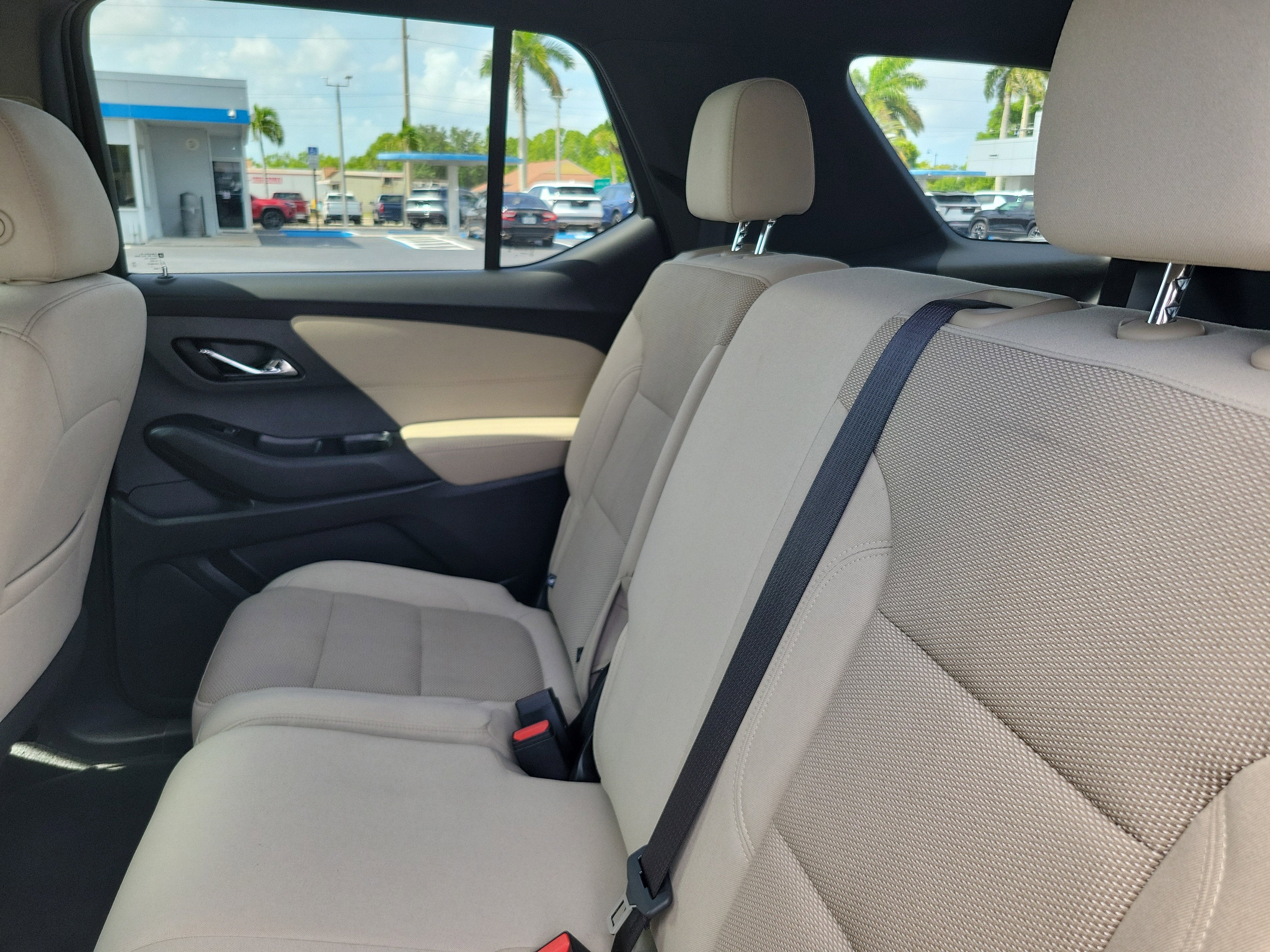 2022 Chevrolet Traverse LS