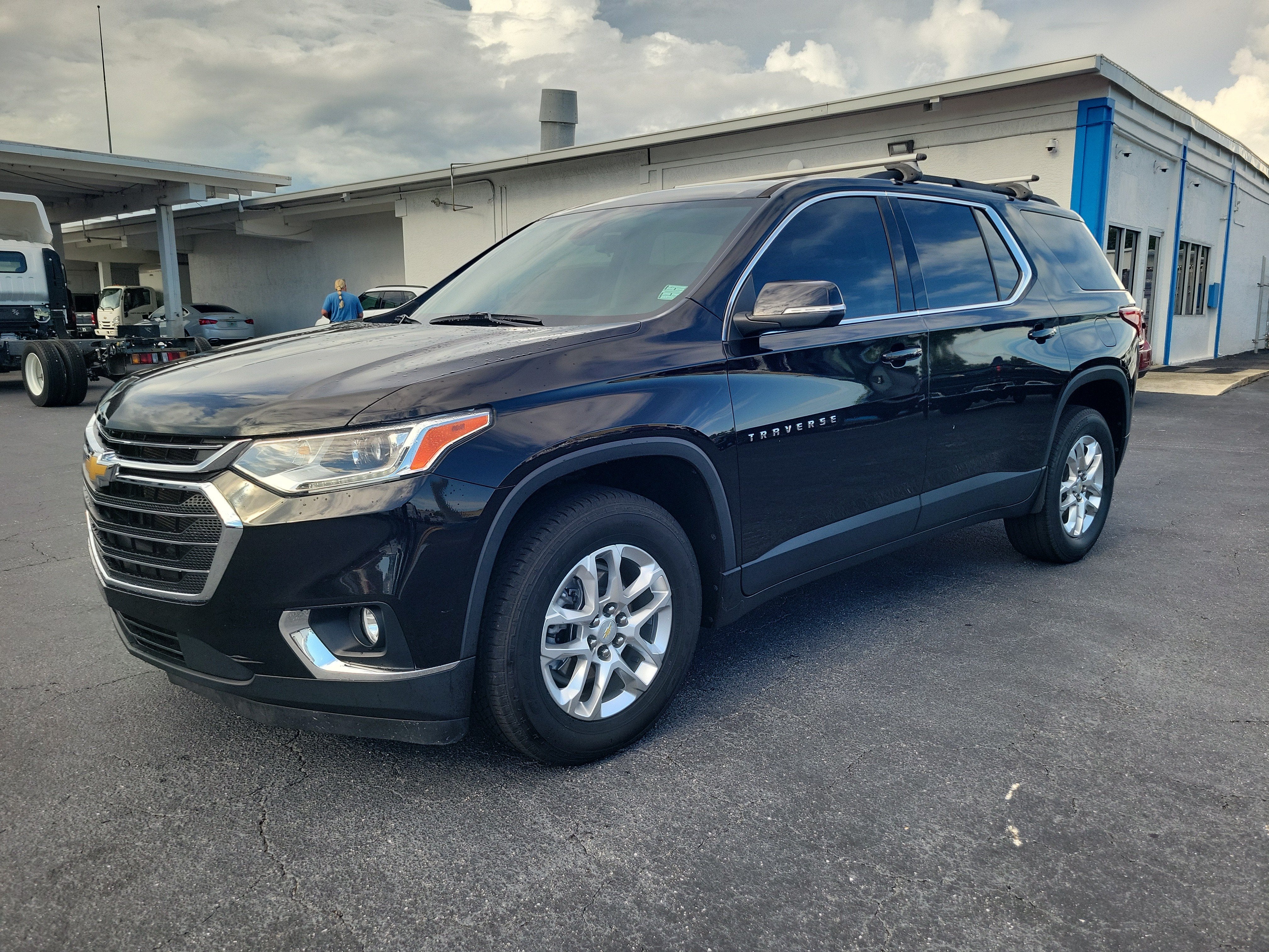 2021 Chevrolet Traverse LT Cloth