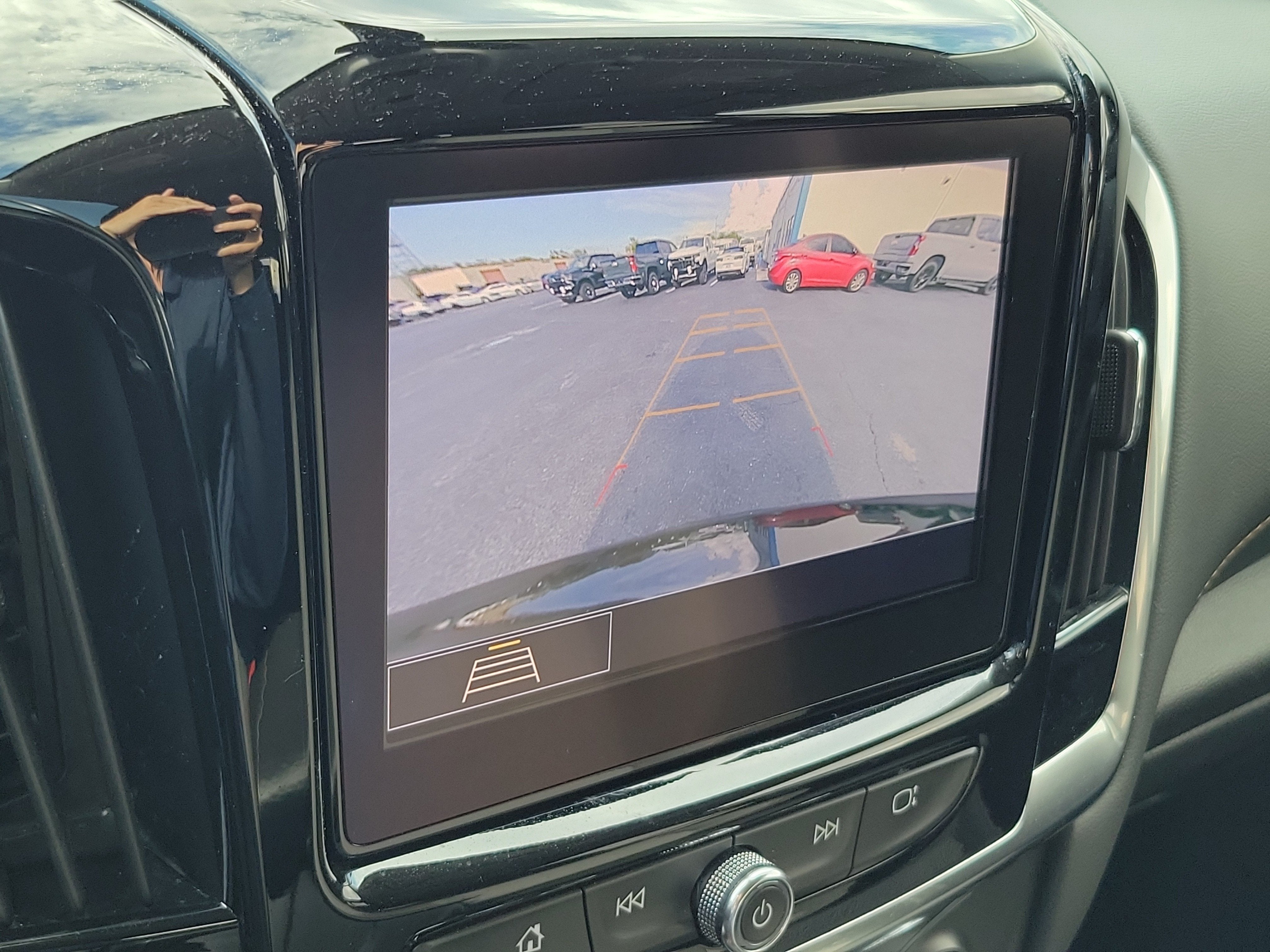 2021 Chevrolet Traverse LT Cloth
