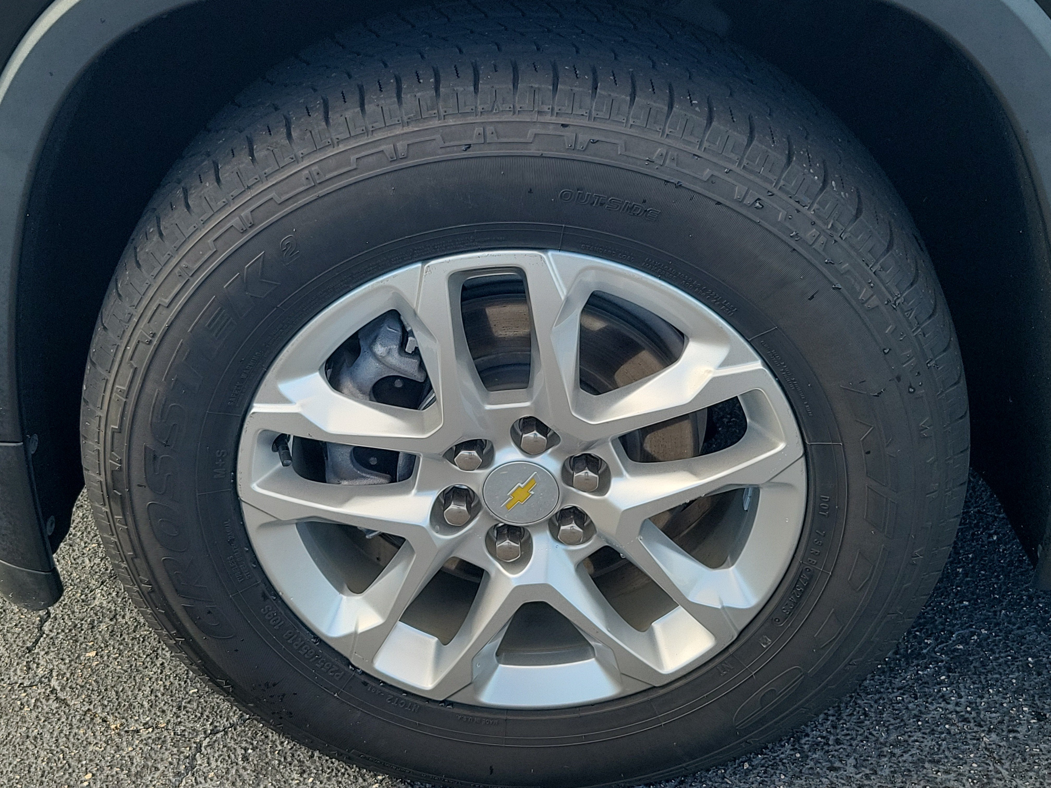 2021 Chevrolet Traverse LT Cloth