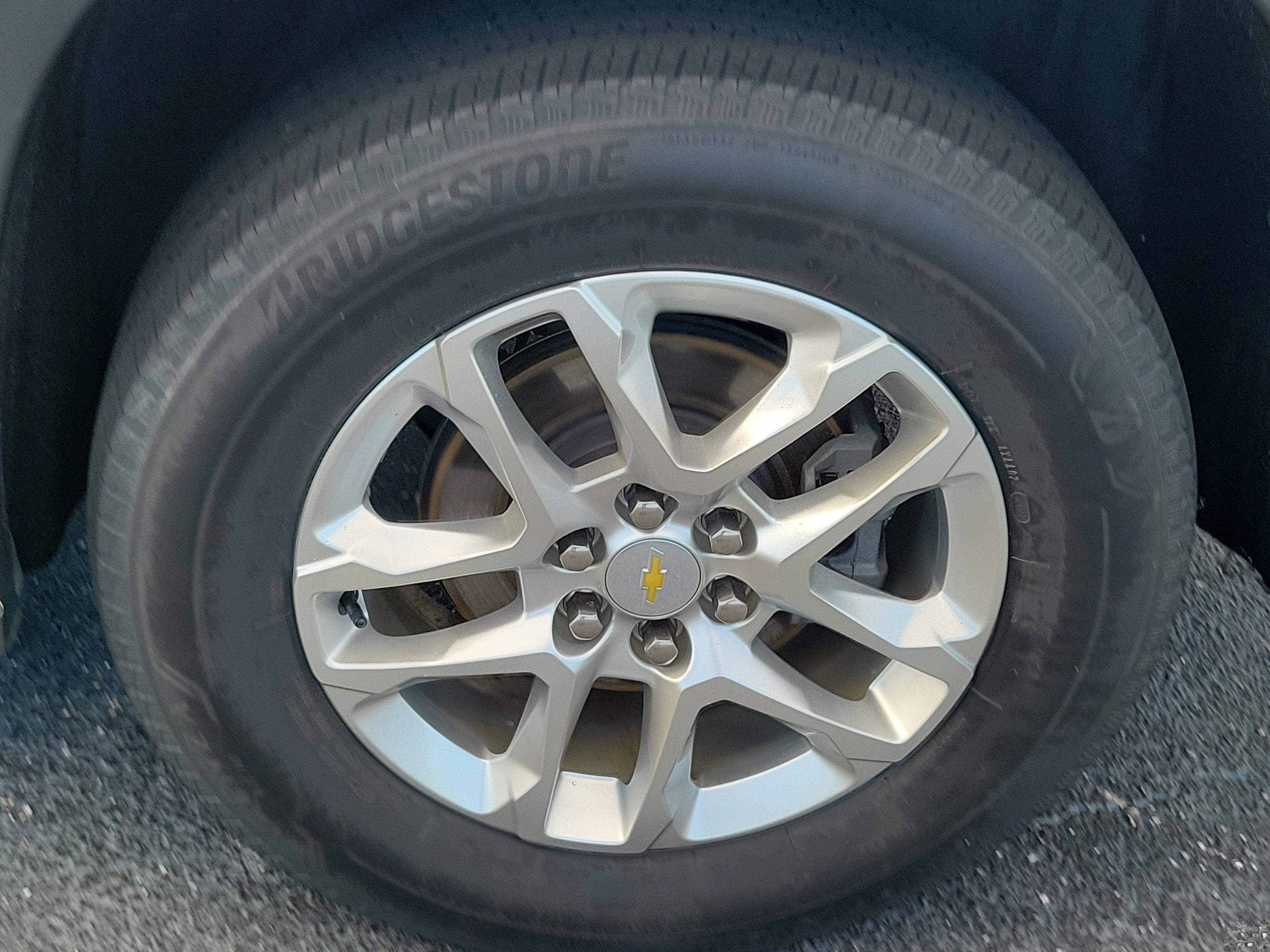 2021 Chevrolet Traverse LT Cloth