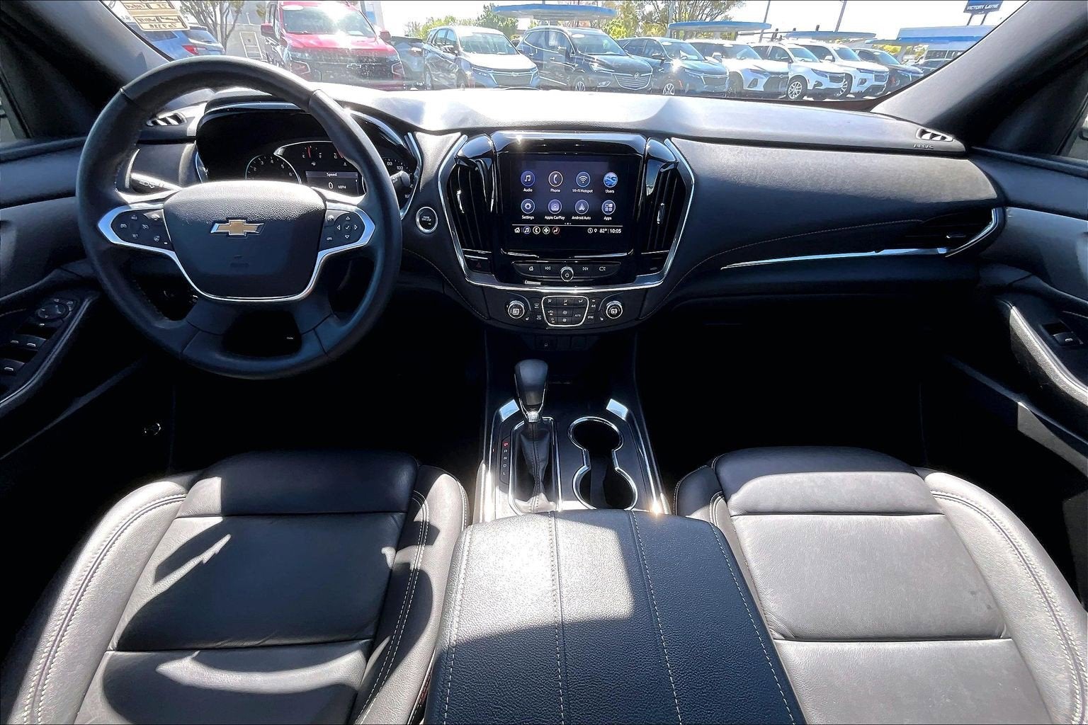 2023 Chevrolet Traverse LT Leather