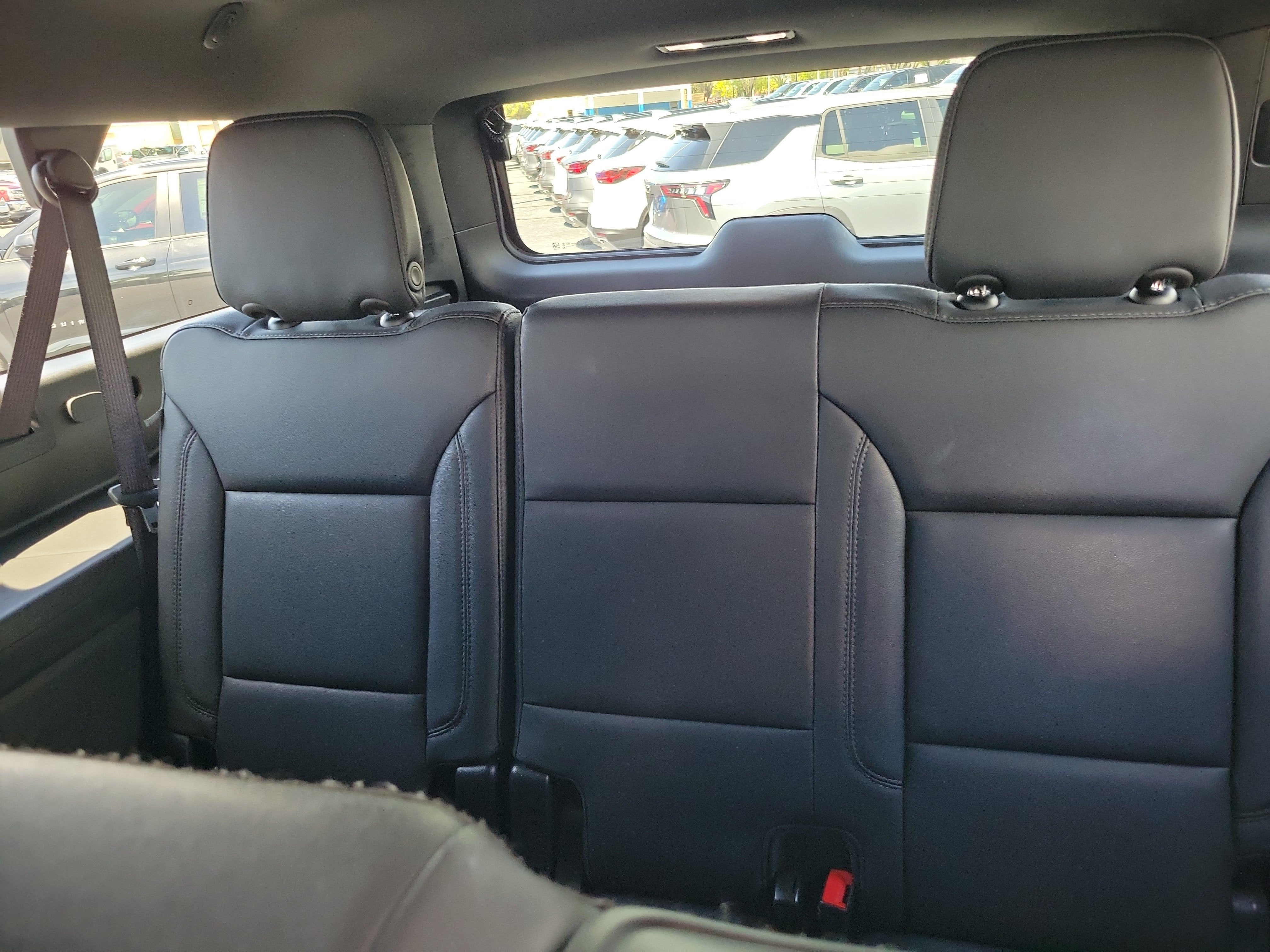 2025 Chevrolet Suburban LT