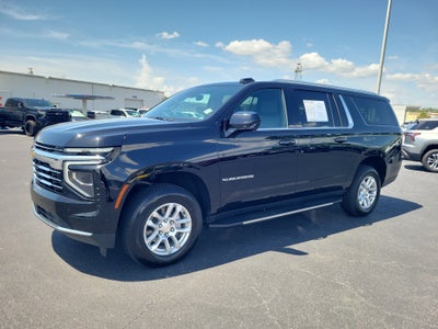 2025 Chevrolet Suburban LT